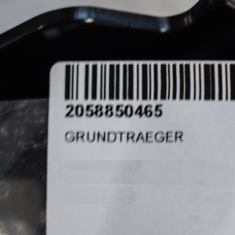 NEW MERCEDES-BENZ C W205 REAR RIGHT BUMPER BRACKET A2058850465 ORIGINAL