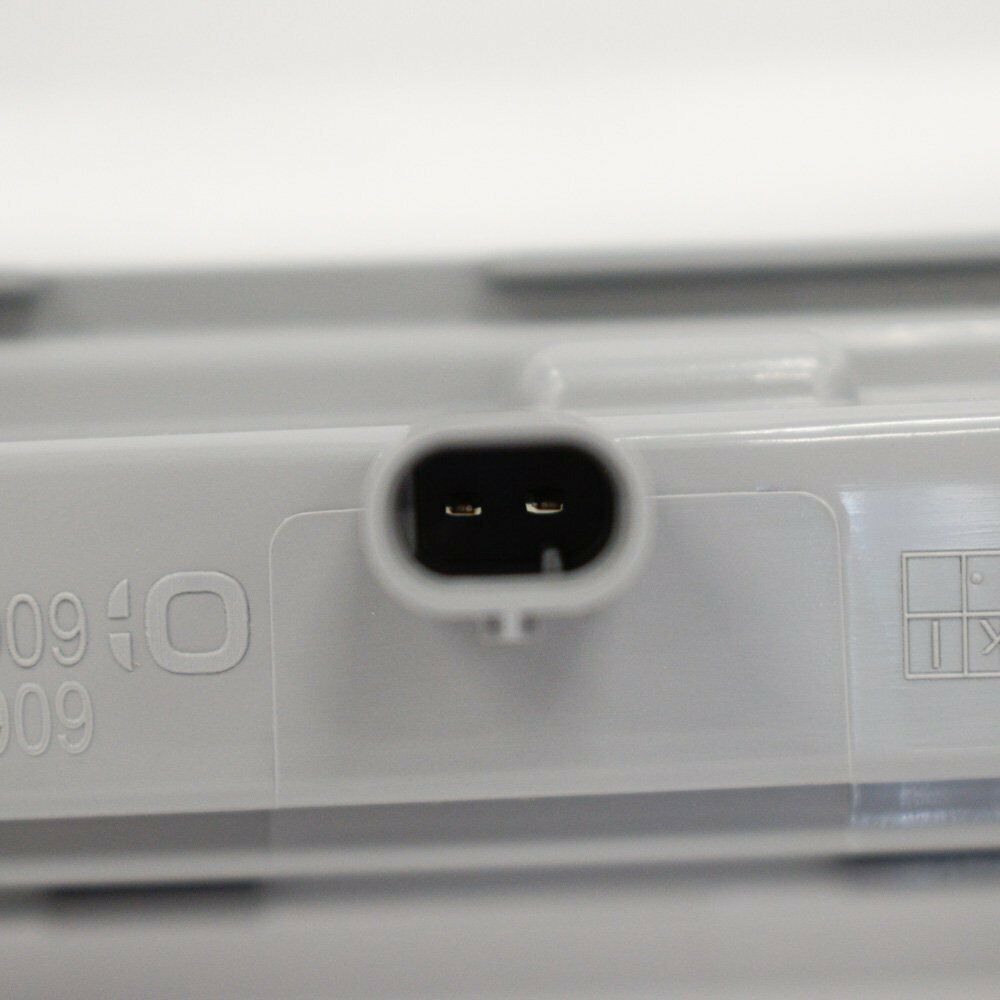 NEW MERCEDES BENZ C W204 C63 AMG FRONT RIGHT DAYTIME LIGHT A2049064902 ORIGINAL