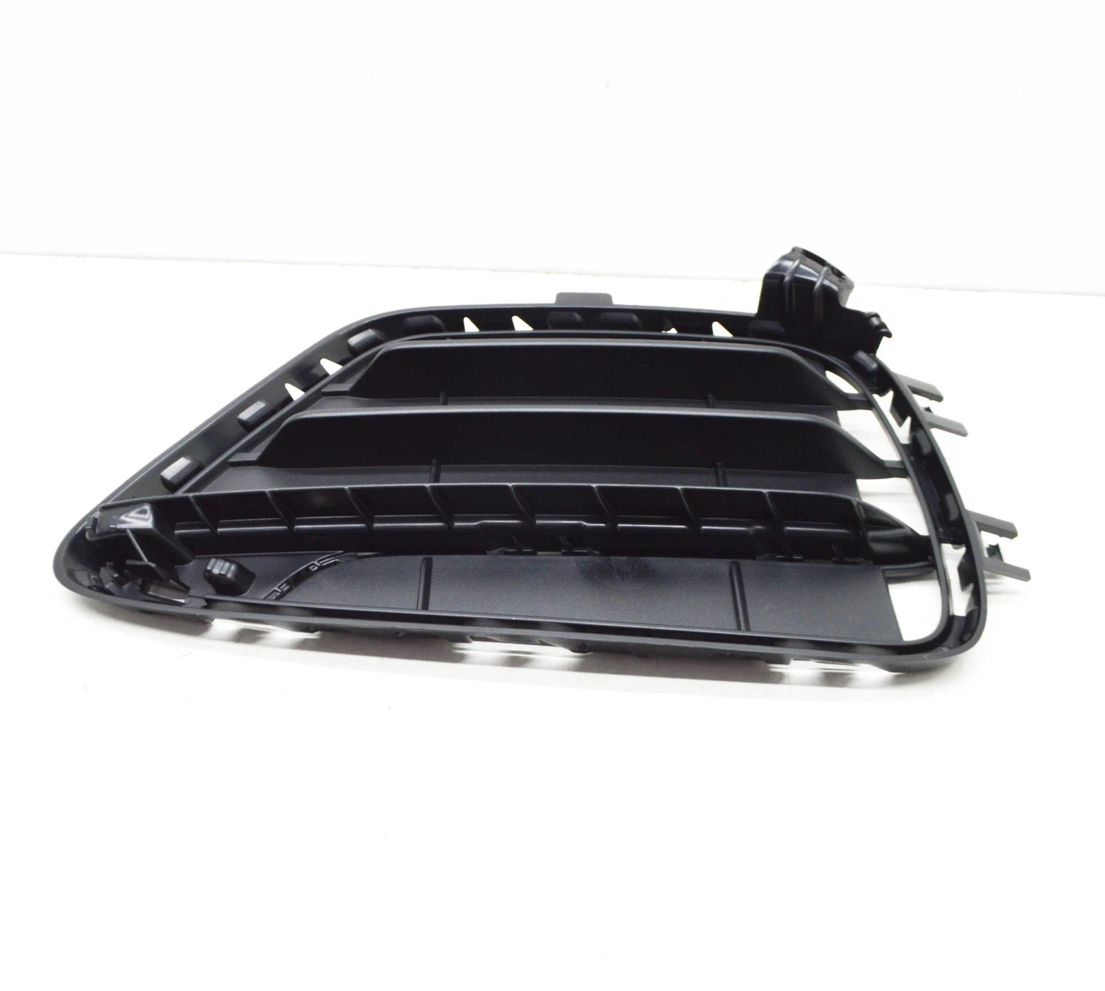 NEW BMW X4 F26 FRONT BUMPER RIGHT GRILLE OPEN GRID 51117348110 ORIGINAL
