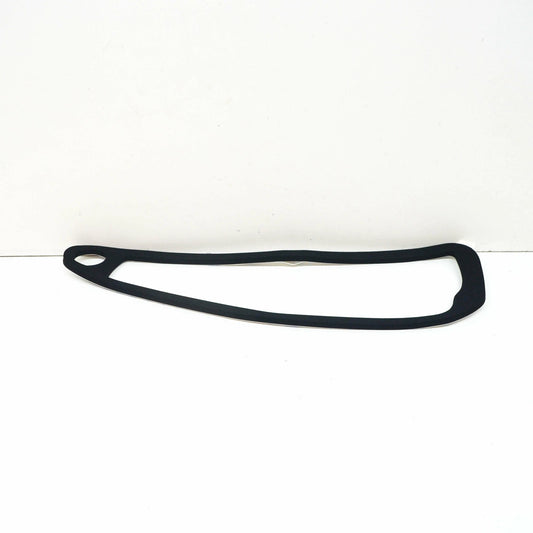 NEW AUDI Q3 8U REAR LEFT TAIL LIGHT SEAL 8U0945191A ORIGINAL