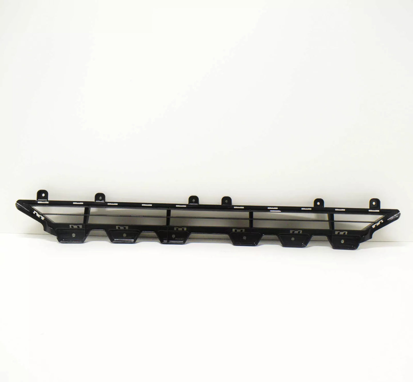 NEW AUDI Q3 8U FRONT BUMPER CENTER LOWER GRILLE 8U0807683FSP9 2014