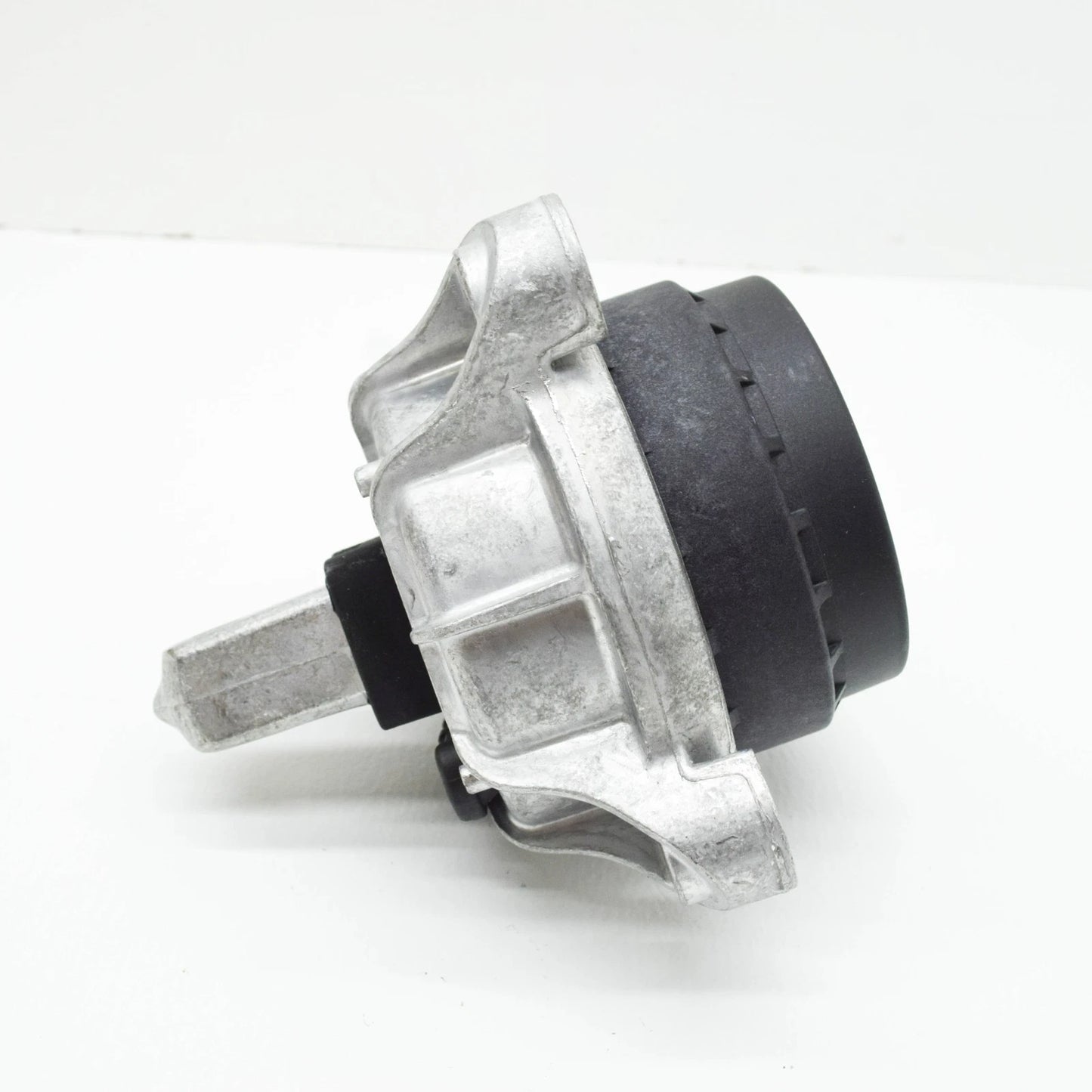 NEW BMW 7 F01 RIGHT ENGINE MOUNT 22116786528 6786528 3.0 PETROL 235KW ORIGINAL