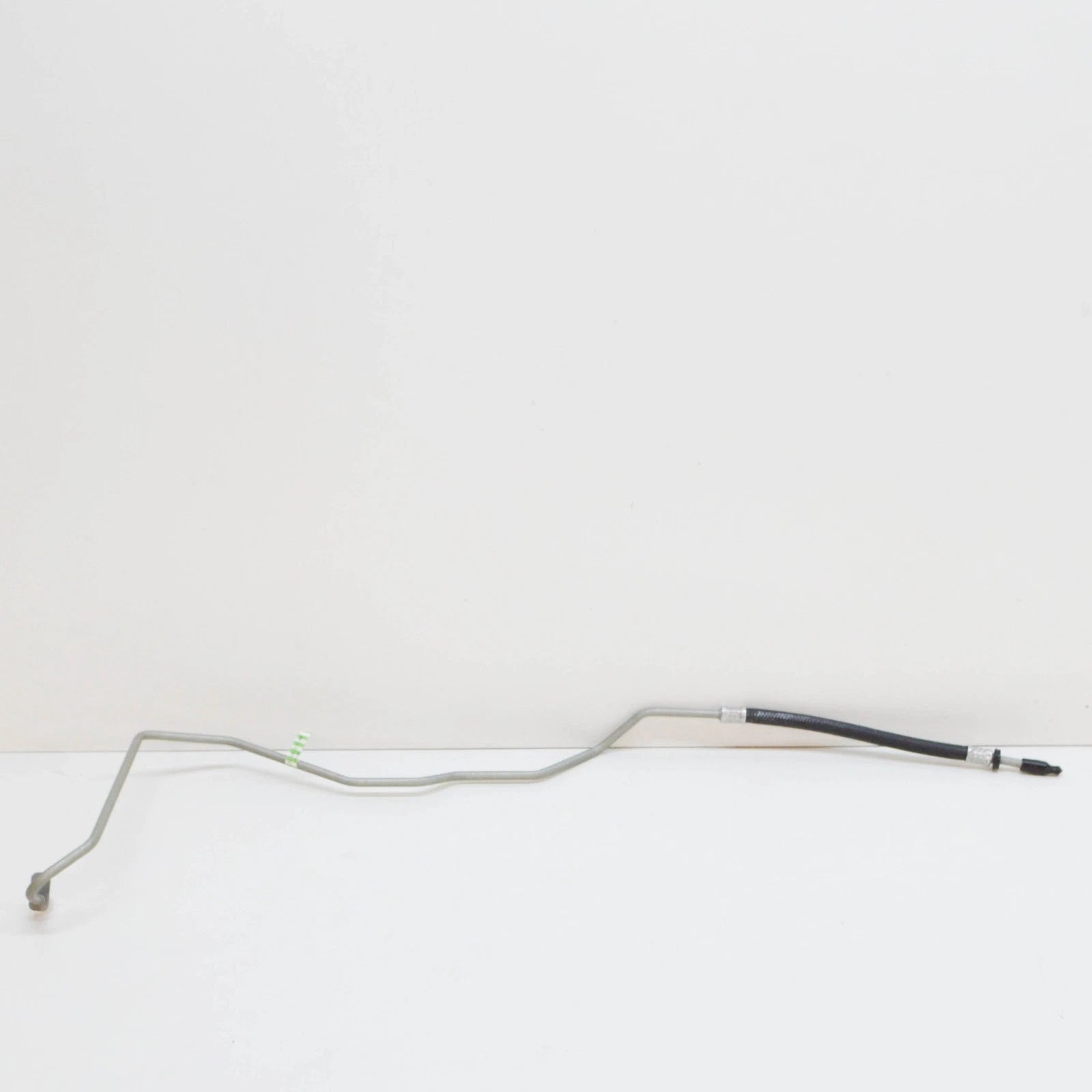 NEW MERCEDES-BENZ R W251 TRANSMISSION OIL COOLER HOSE A2515002072 ORIGINAL