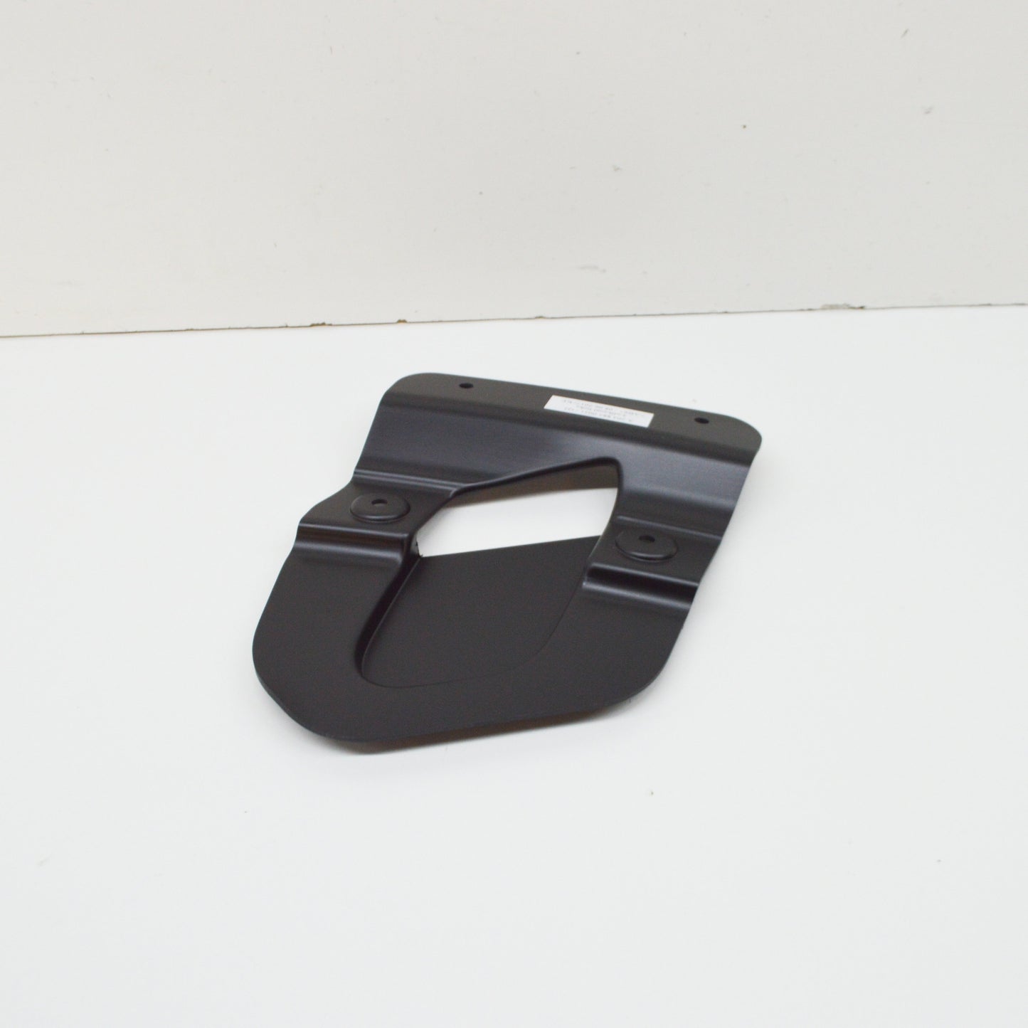 NEW MERCEDES-BENZ C W204 AMG ENGINE HOOD LEFT BRACKET A2048850041 ORIGINAL