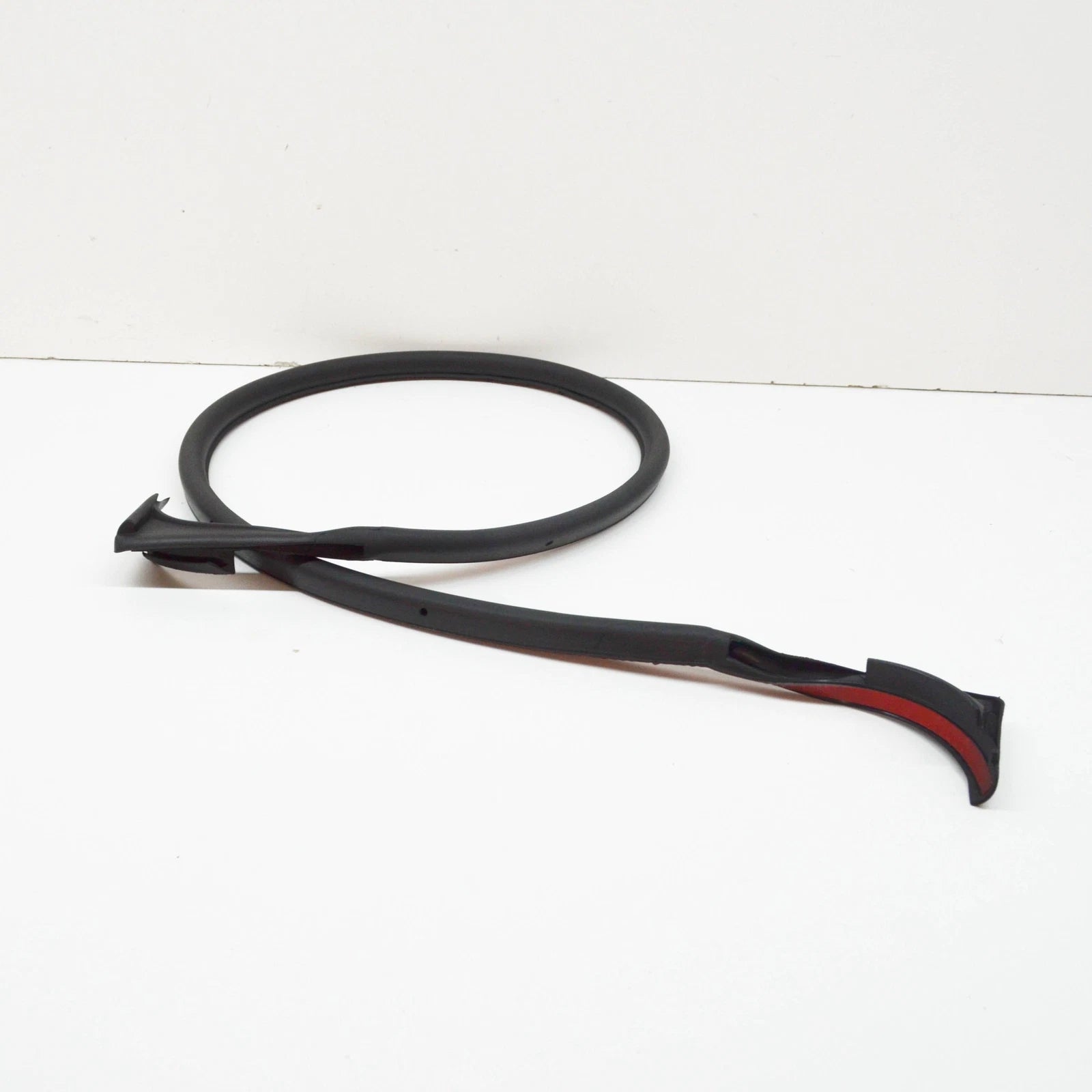 NEW VOLKSWAGEN AMAROK 2H HARDTOP LOWER LOAD FLAP SEAL 2H7829193A