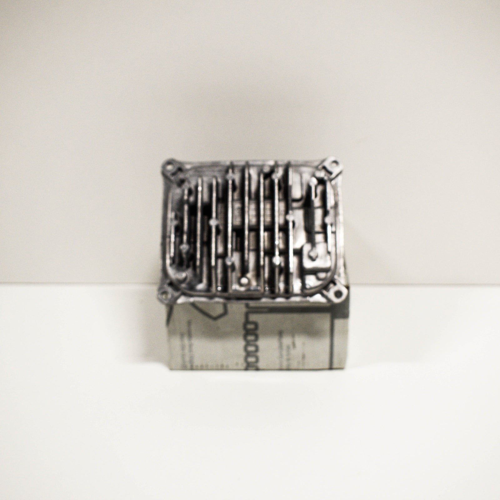 NEW MB C W205 LED LEFT HEADLIGHT MODULE CONTROL UNIT A2059004230 ORIGINAL