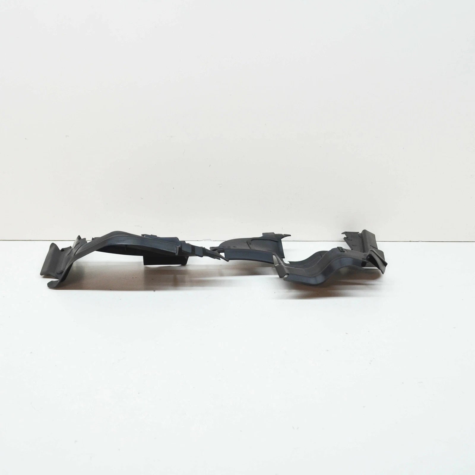 NEW AUDI Q5 FY 80A LEFT RADIATOR AIR GUIDE DUCT 80A121673BE