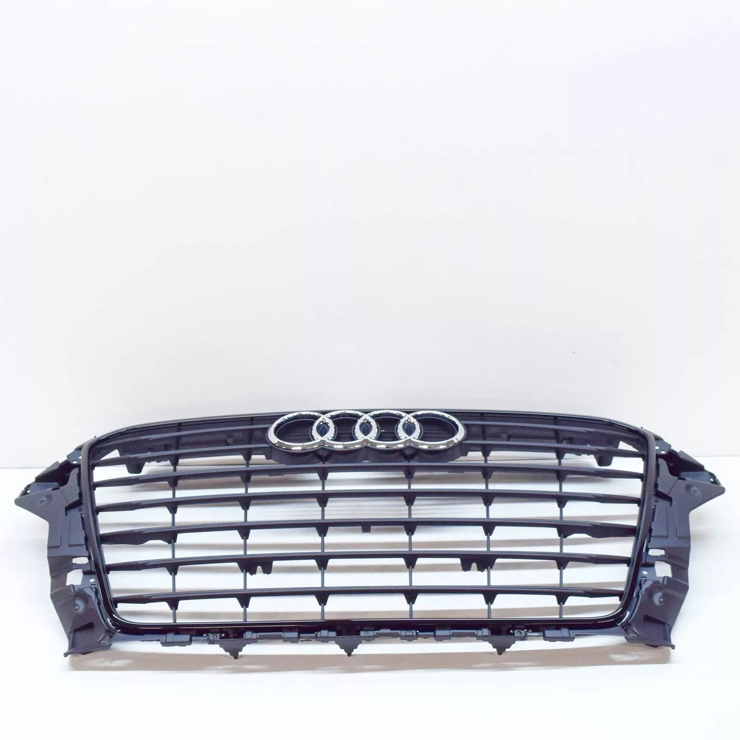NEW AUDI A3 8V FRONT RADIATOR GRILLE 8V5853651BCKA