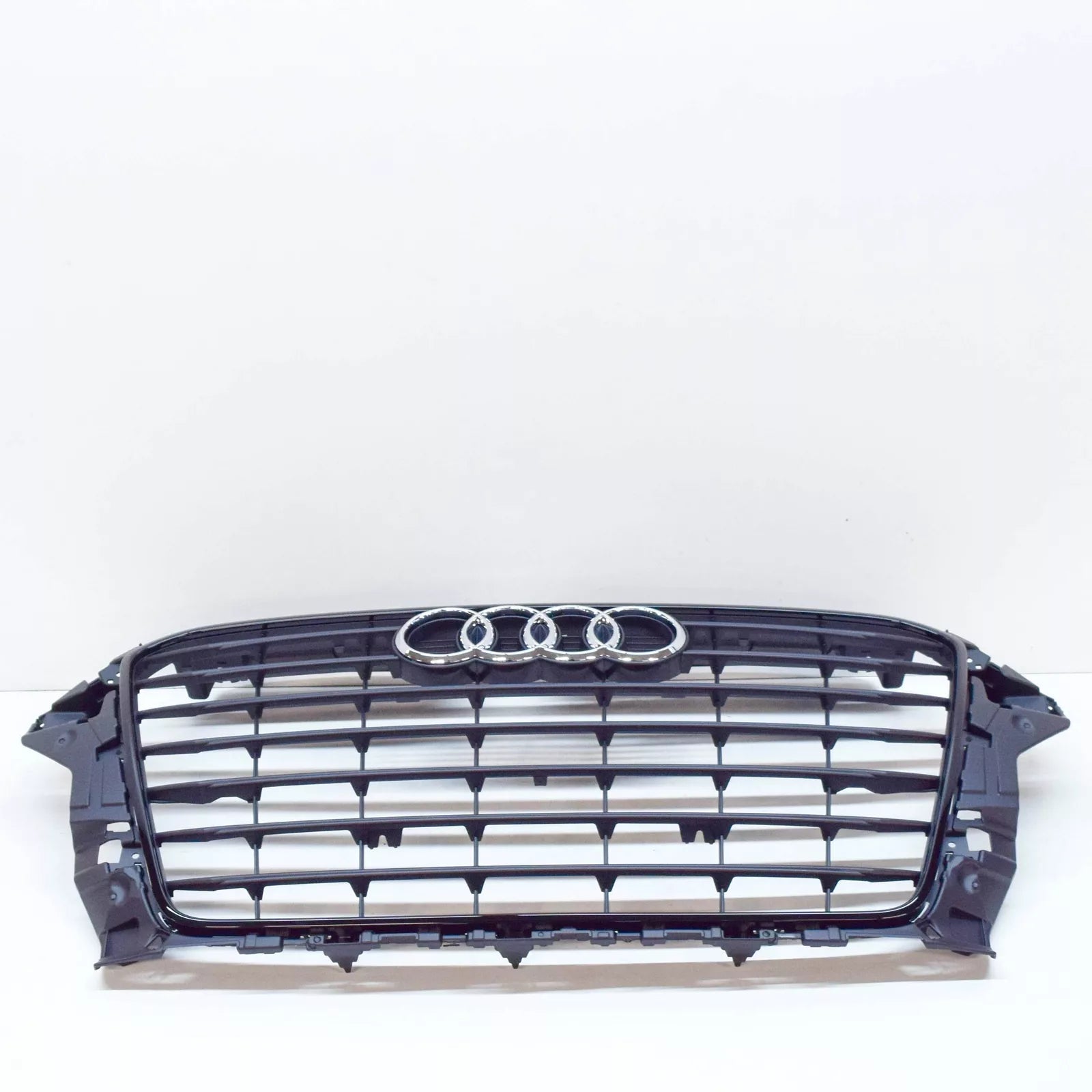 NEW AUDI A3 8V FRONT RADIATOR GRILLE 8V5853651BCKA