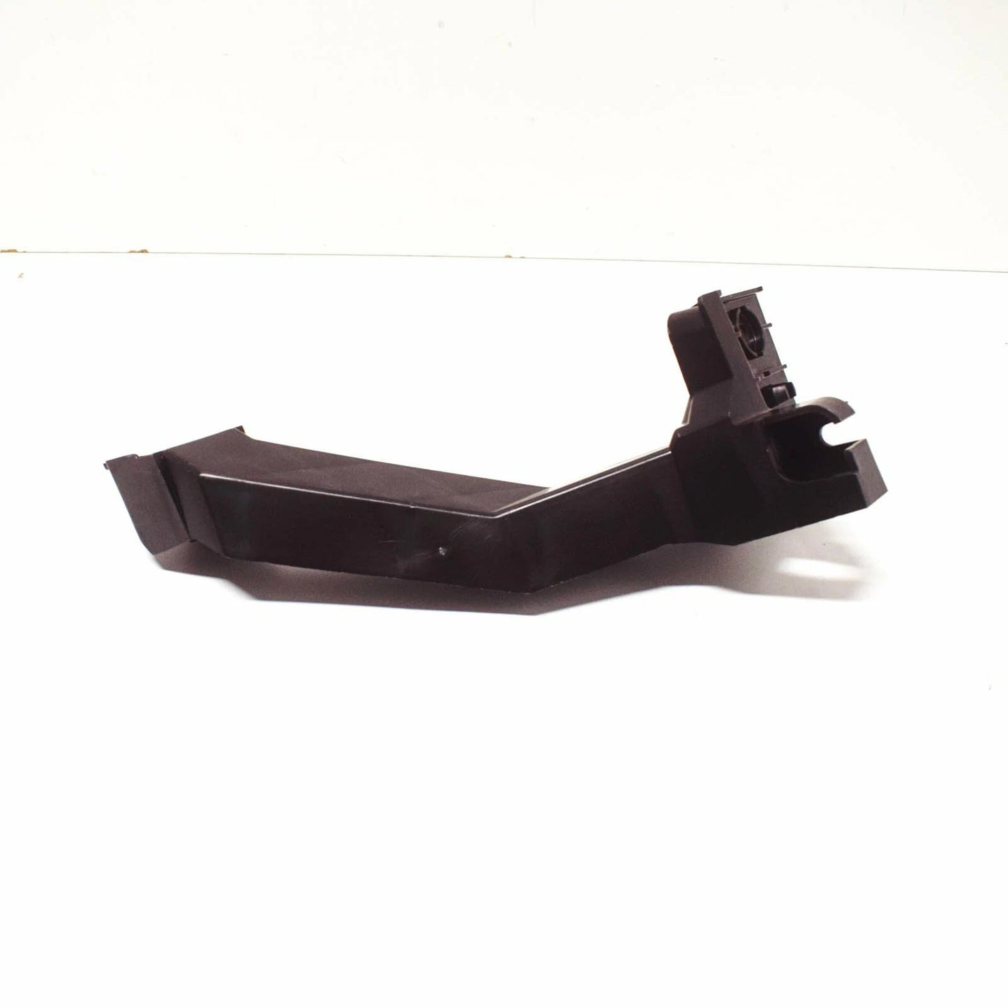 NEW VOLKSWAGEN BEETLE A5 REAR BUMPER LEFT BRACKET 5C5807131