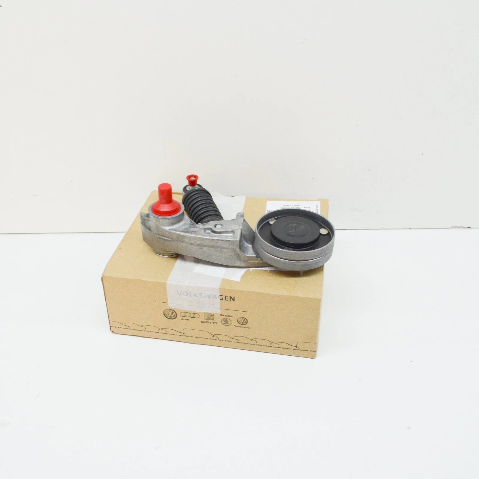 NEW AUDI A8 D4 V-RIBBED BELT TENSIONING ROLLER 079903133AM