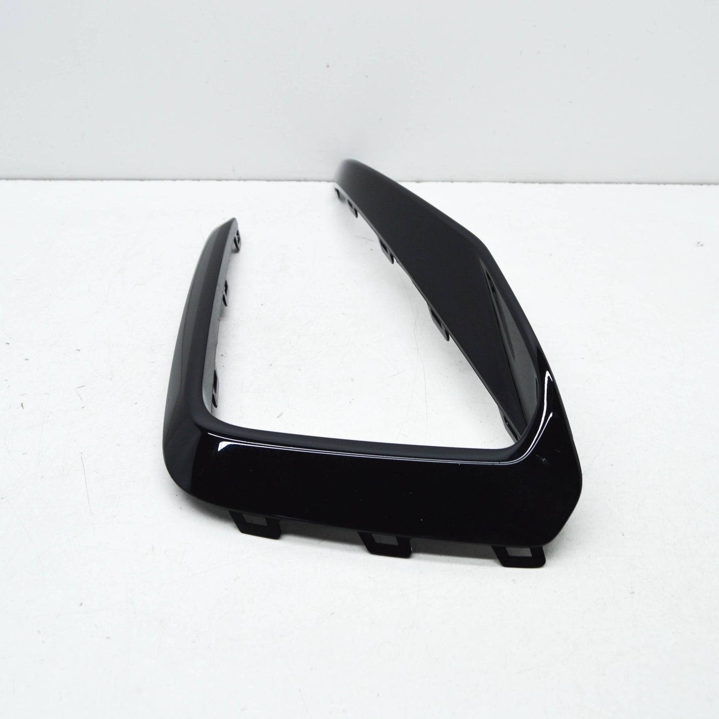 NEW VW POLO AW FRONT BUMPER RIGHT AIR VENT GRILLE TRIM 2G0853712041 ORIGINAL
