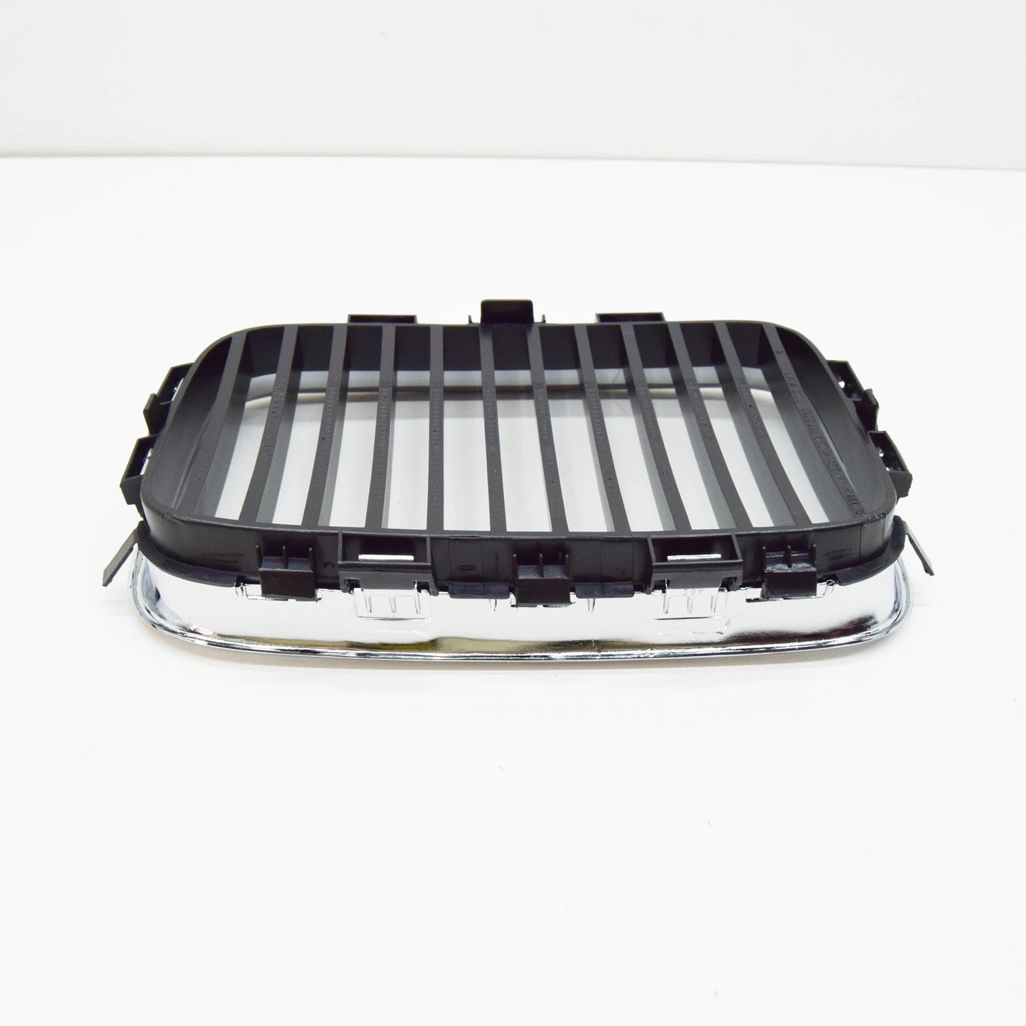 NEW BMW 3 SERIES E36 FRONT RADIATOR KIDNEY GRILLE RIGHT 8122238 51138122238