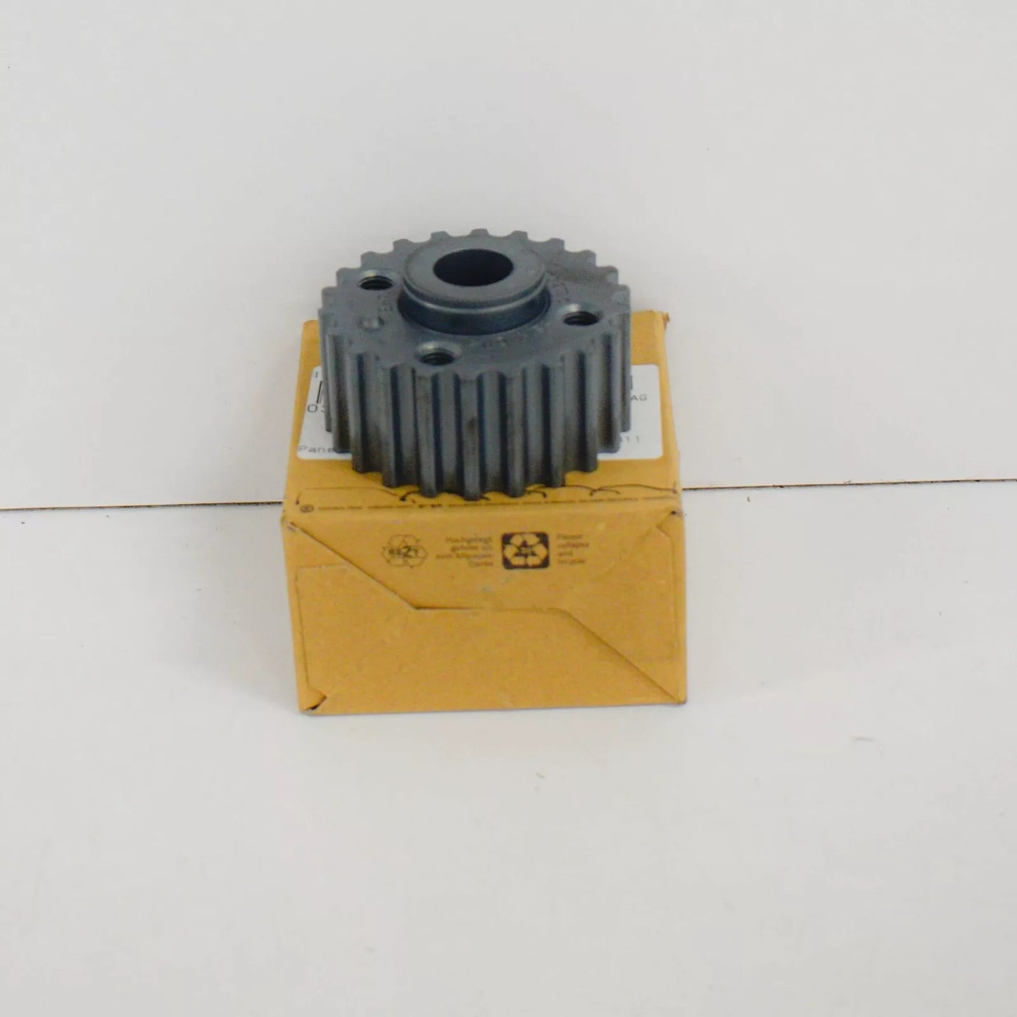 NEW VOLKSWAGEN CRAFTER CRANKSHAFT GEAR PULLEY 03P105263C