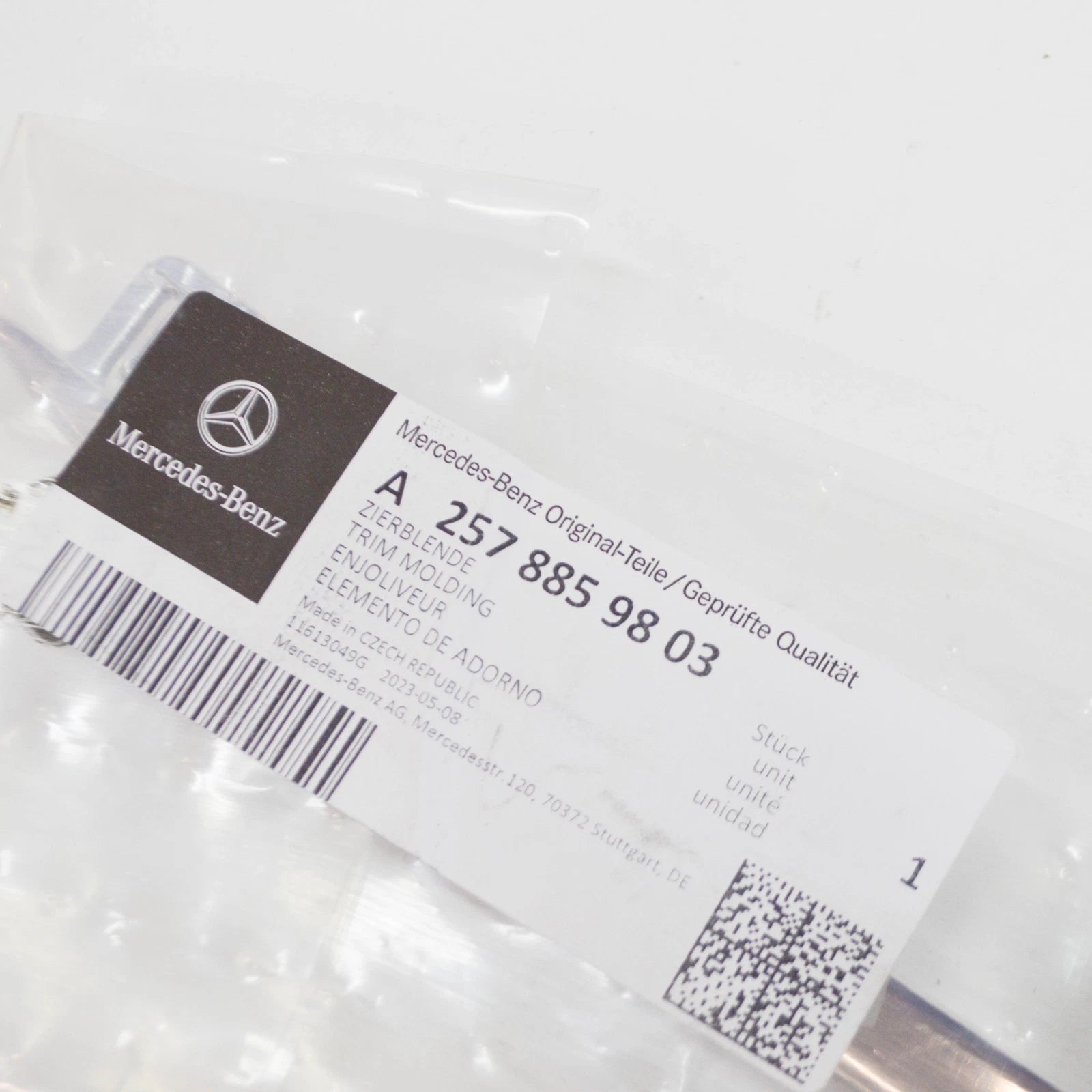 NEW MB CLS C257 FRONT BUMPER LOWER CENTER TRIM MOLDING A2578859803 ORIGINAL