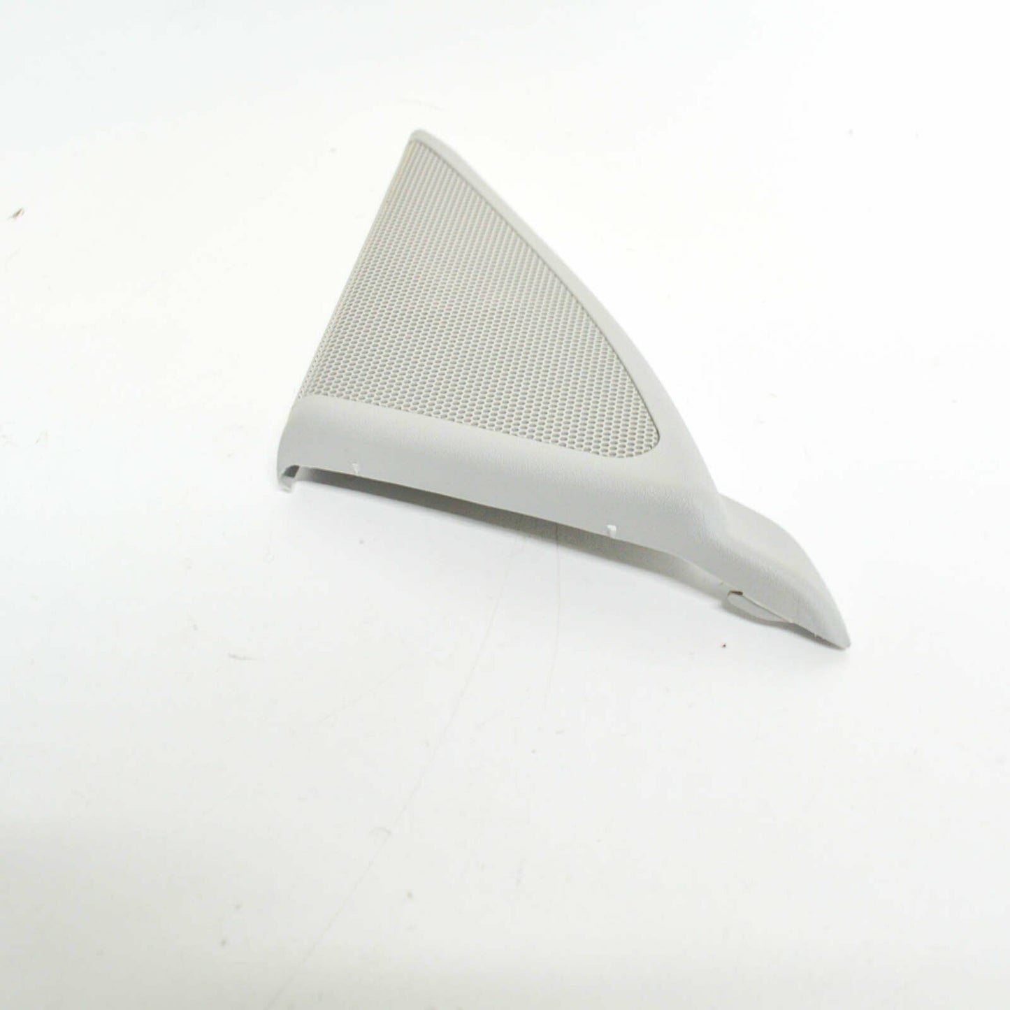 NEW MERCEDES-BENZ C W203 FRONT LEFT TWEETER CAP A20372001487E94 ORIGINAL