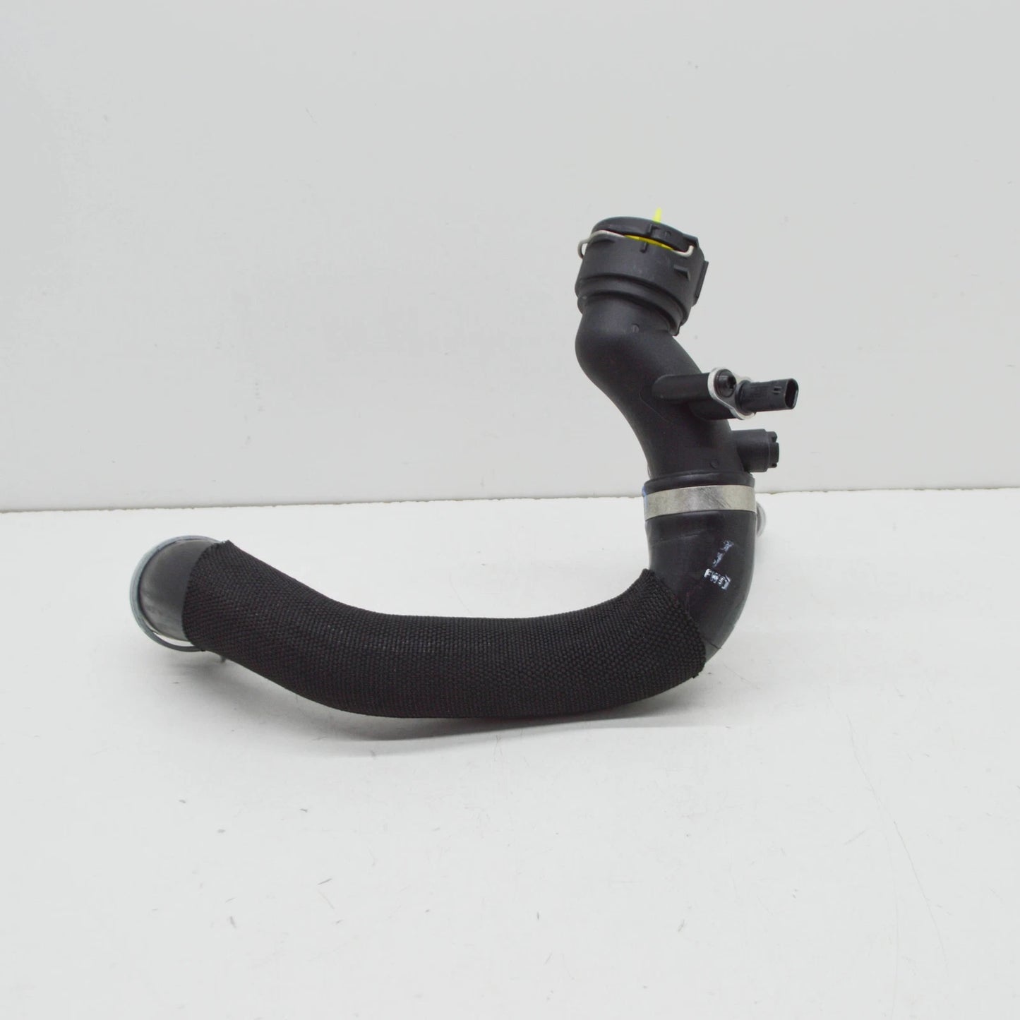 NEW AUDI A6 AVANT C8 ENGINE COOLING HOSE 4K0122055BJ
