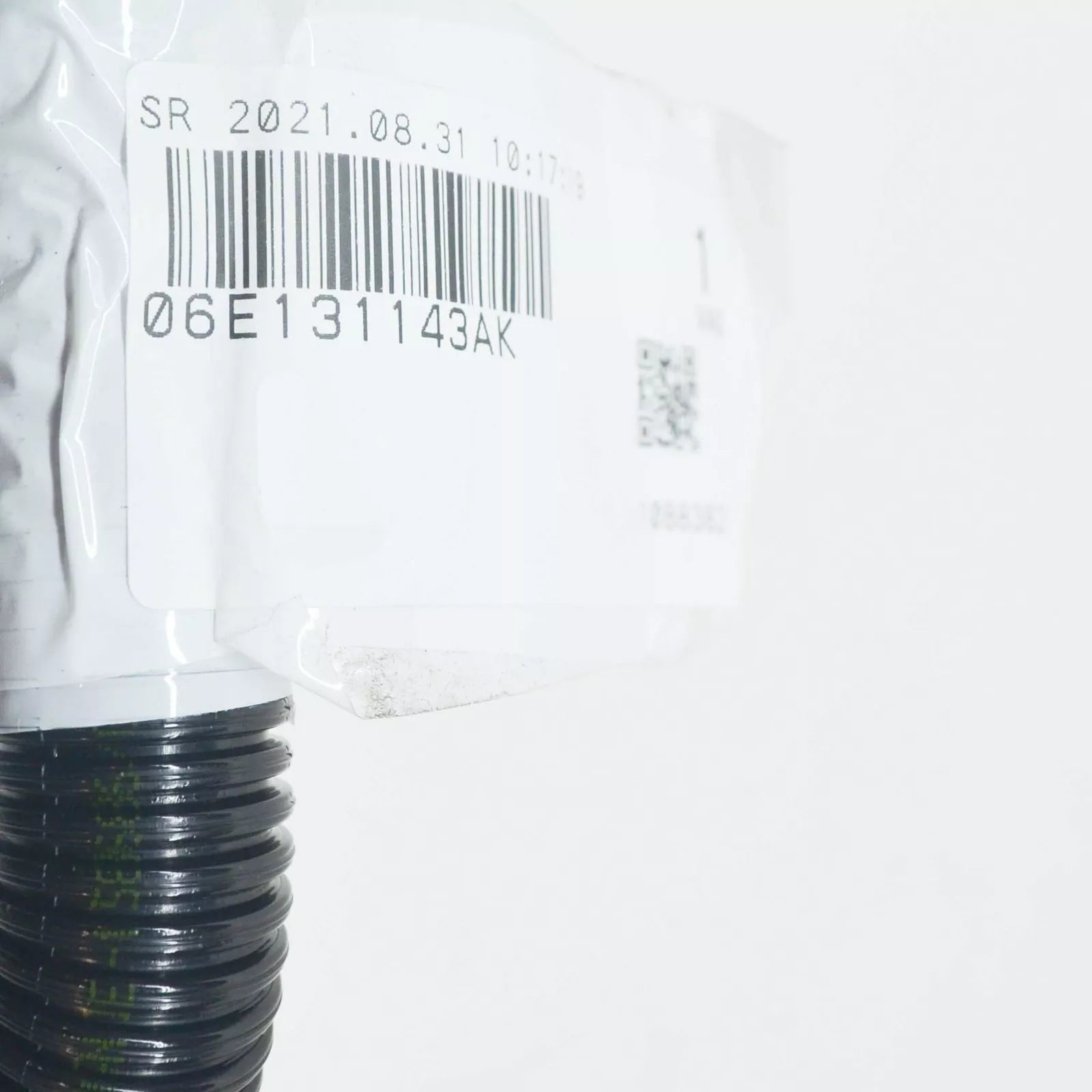 NEW AUDI A4 B8 SECONDARY AIR PUMP CONNECTING PIPE 06E131143AK