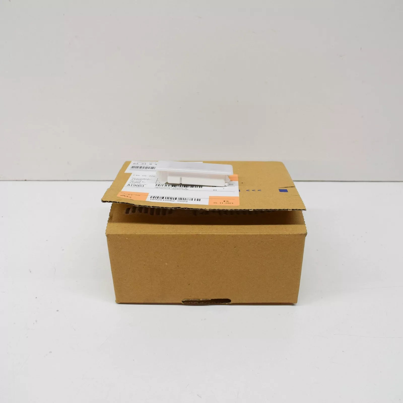 NEW BMW 5 G30 INTERIOR LED LIGHT LAMP 63319458174 ORIGINAL