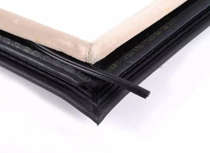 NEW BMW 3 E46 REAR INNER VENT WINDOW MOLDING 51368252623 8252623 ORIGINAL