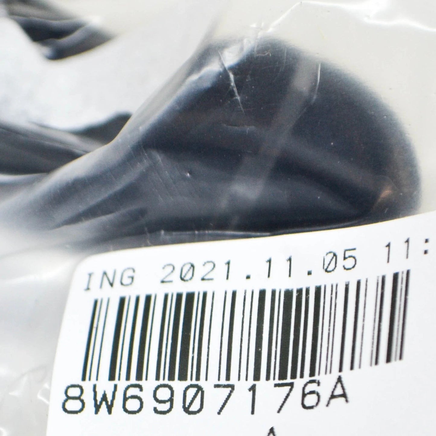 NEW AUDI A5 8W6 REAR BUMPER RIGHT BLIND SPOT SENSOR BRACKET 8W6907176A ORIGINAL