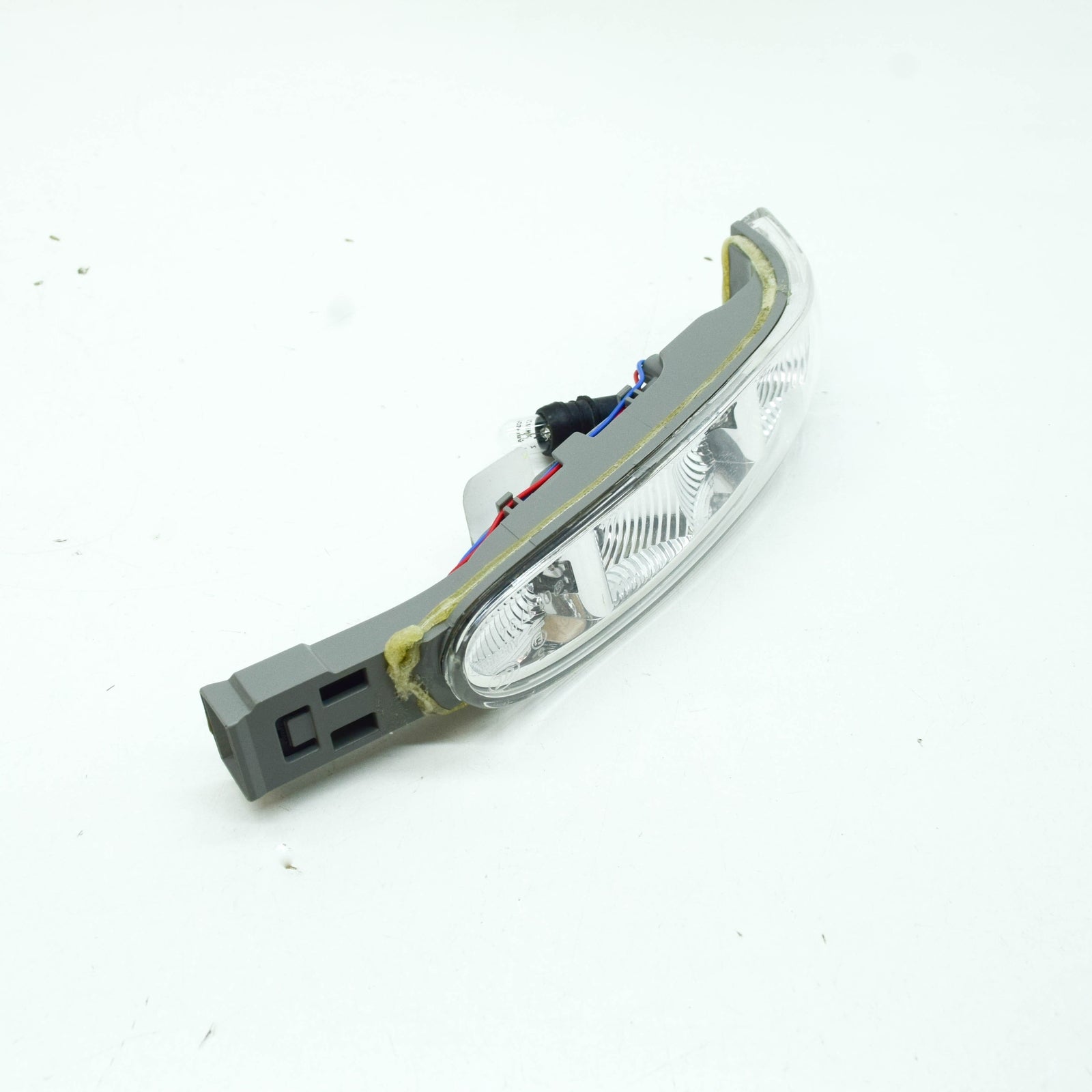 NEW MB GL X164 FRONT RIGHT DOOR MIRROR TURN INDICATOR A1648200621 ORIGINAL