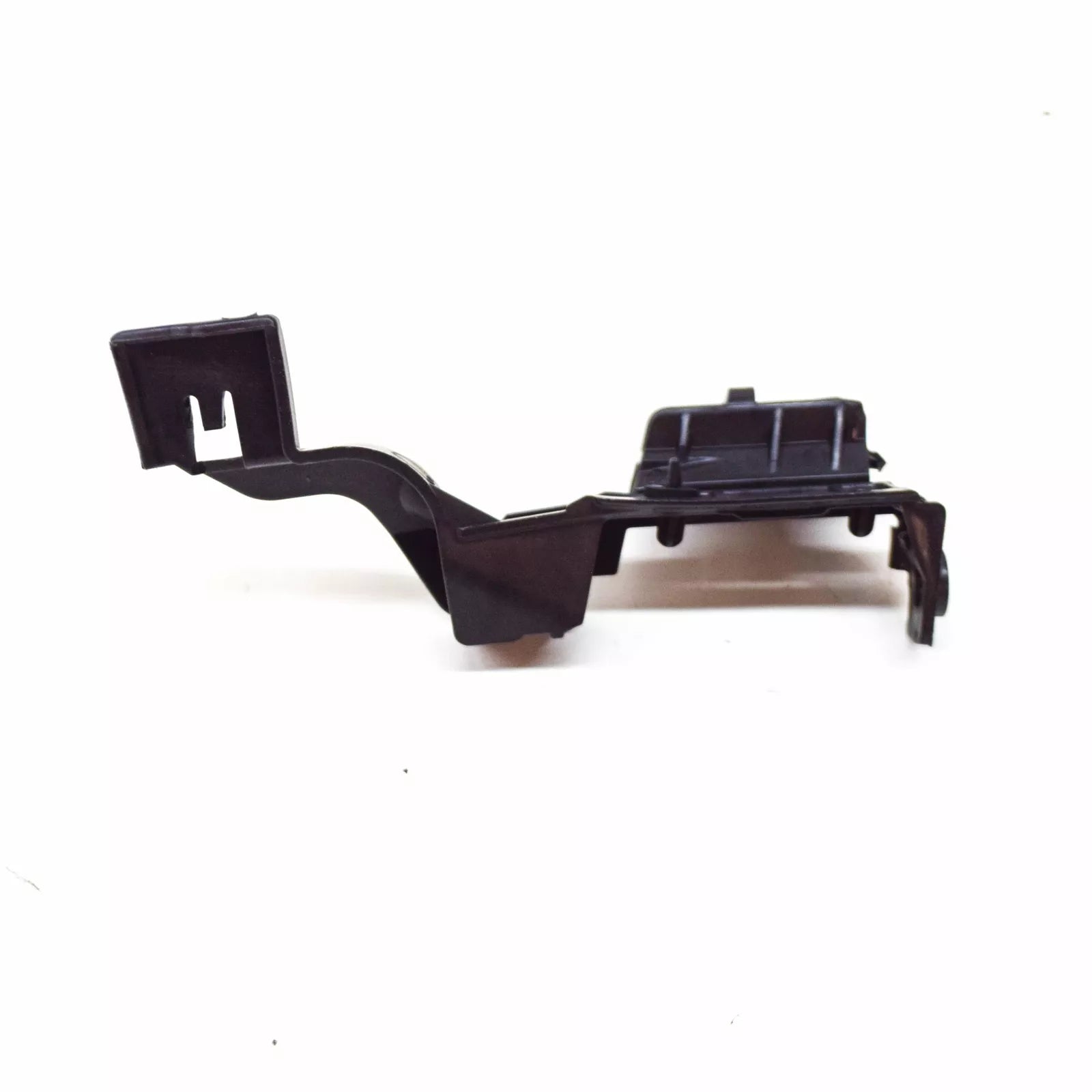 NEW AUDI A4 AVANT B8 REAR BUMPER LEFT UPPER GUIDE SECTION 8K9807889B ORIGINAL