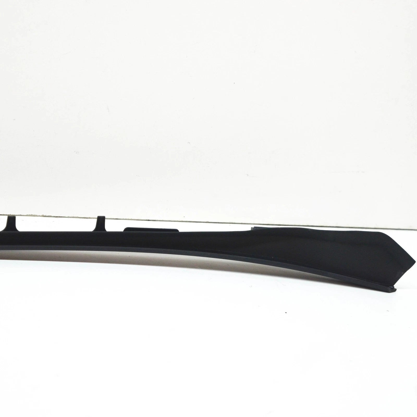 NEW BMW 2 F45 FRONT WINDSHIELD RIGHT VERTICAL TRIM DRIP 51317301036 ORIGINAL