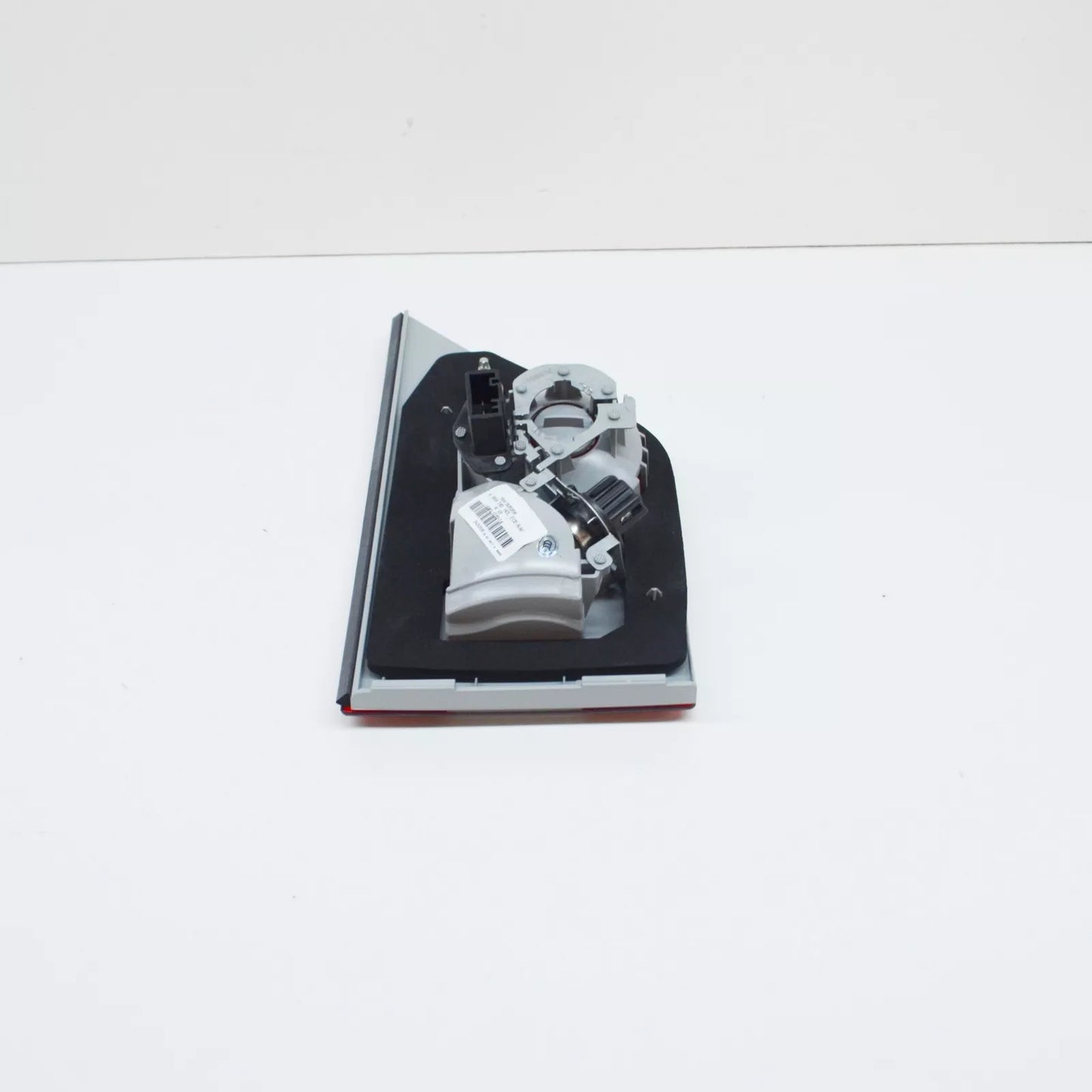 NEW BMW X3 E83 REAR TAILGATE RIGHT TAILLIGHT 63213420206 3420206 ORIGINAL