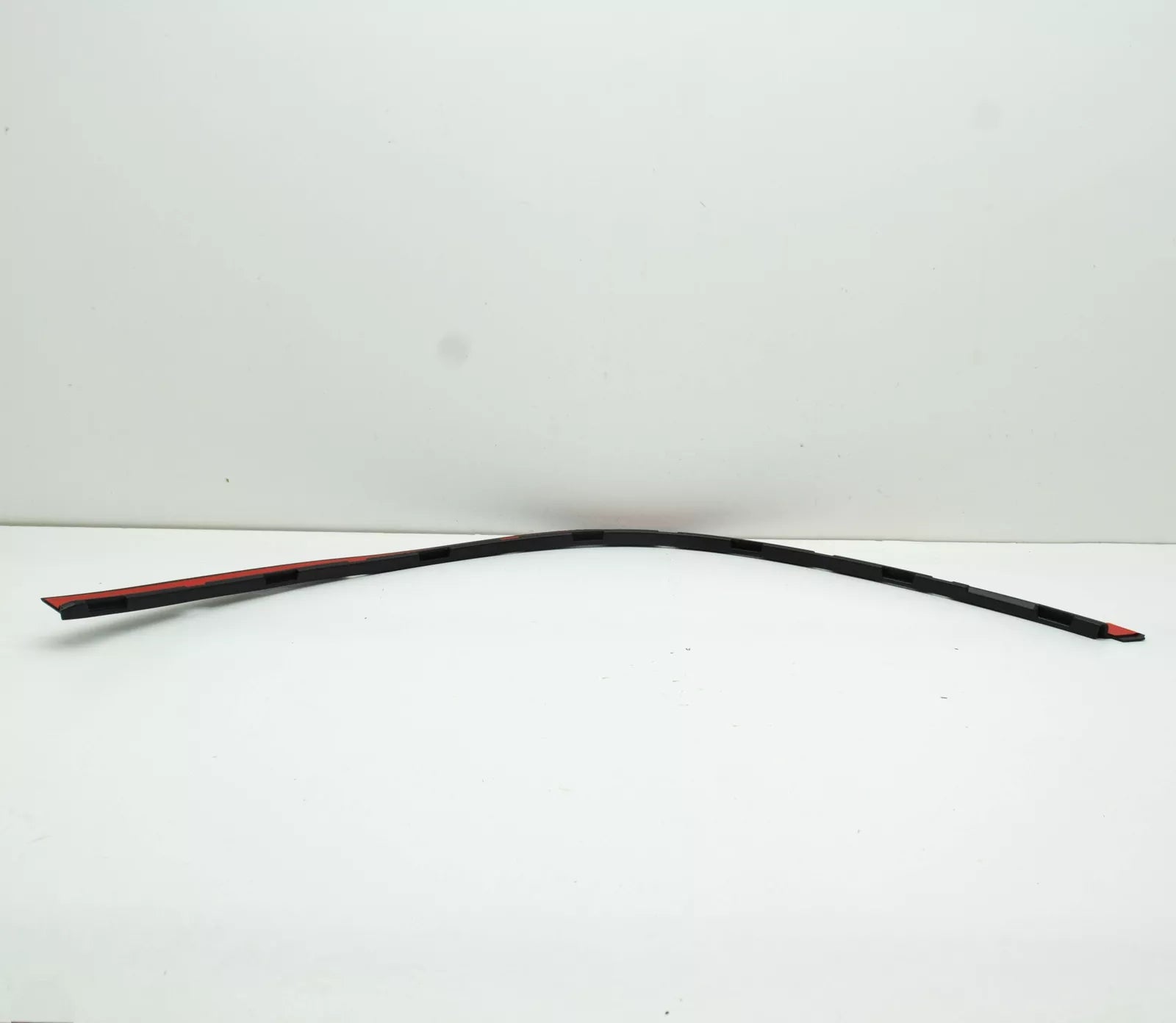 NEW MERCEDES-BENZ GL-CLASS X166 FRONT LEFT INSIDE ARCH COVER A1668846322