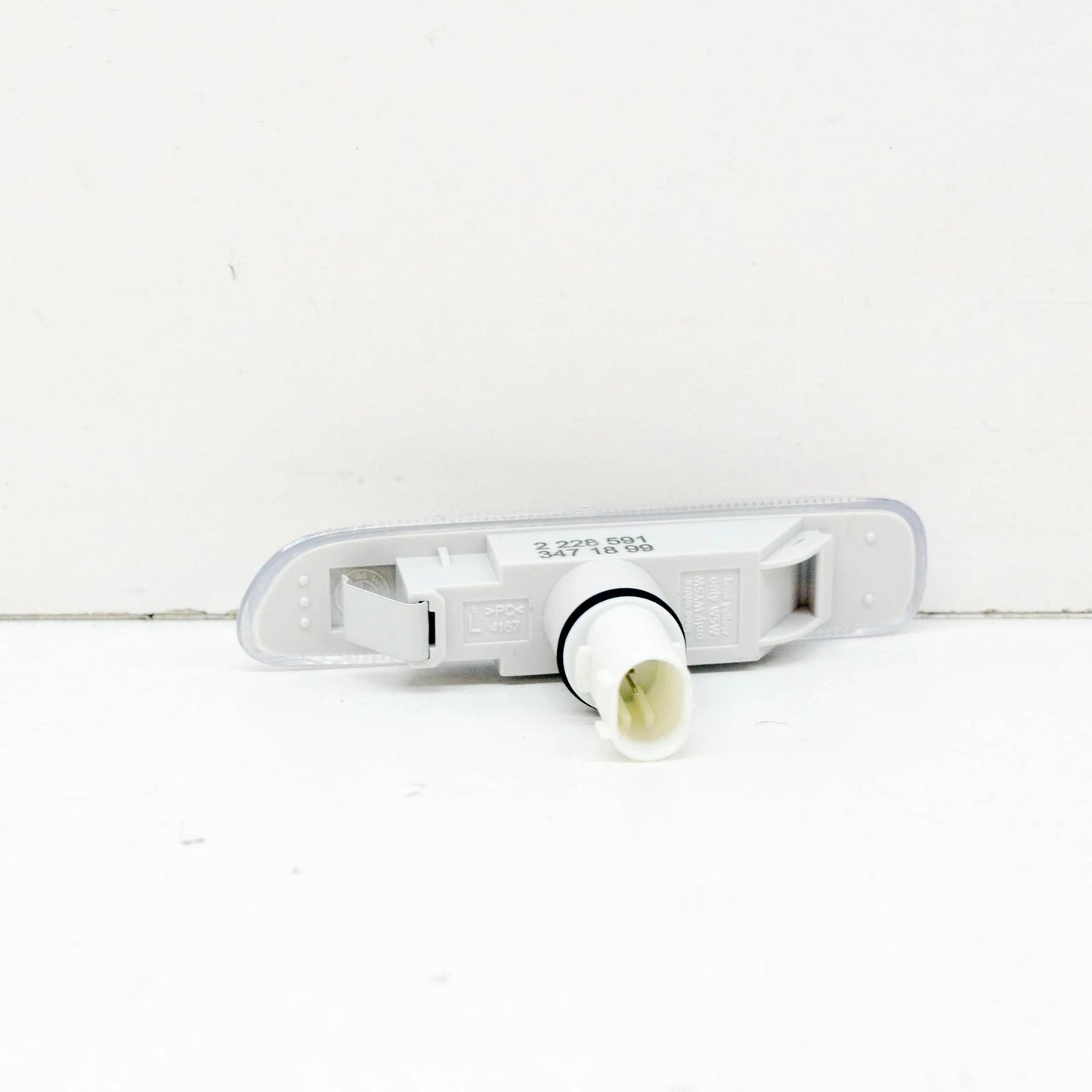 NEW BMW 3 E46 FRONT LEFT WHITE TURN INDICATOR LAMP 63132228591 ORIGINAL