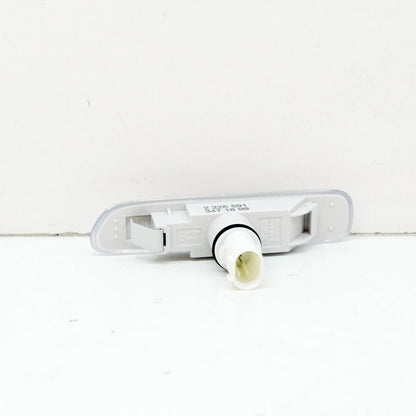 NEW BMW 3 E46 FRONT LEFT WHITE TURN INDICATOR LAMP 63132228591 ORIGINAL