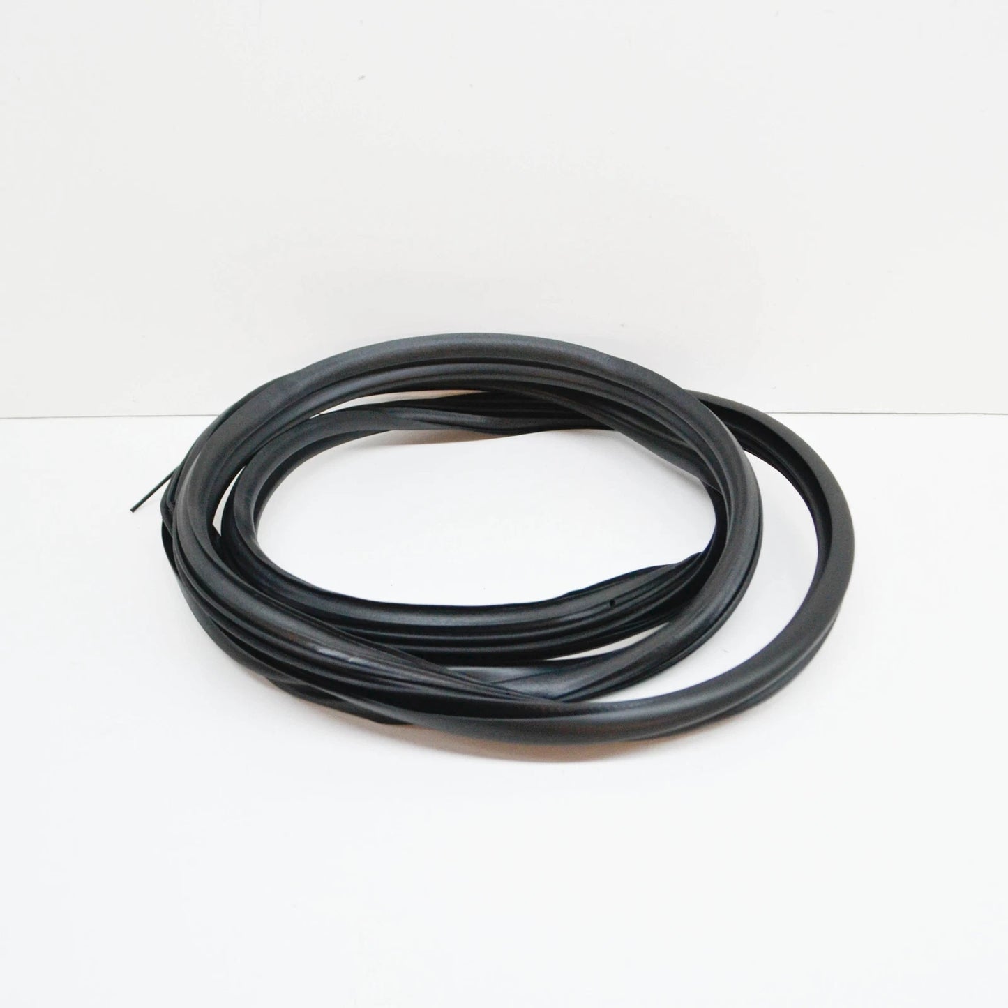 NEW MERCEDES-BENZ VITO W639 REAR VENTILATOR WINDOWS SEAL A6396712720 ORIGINAL