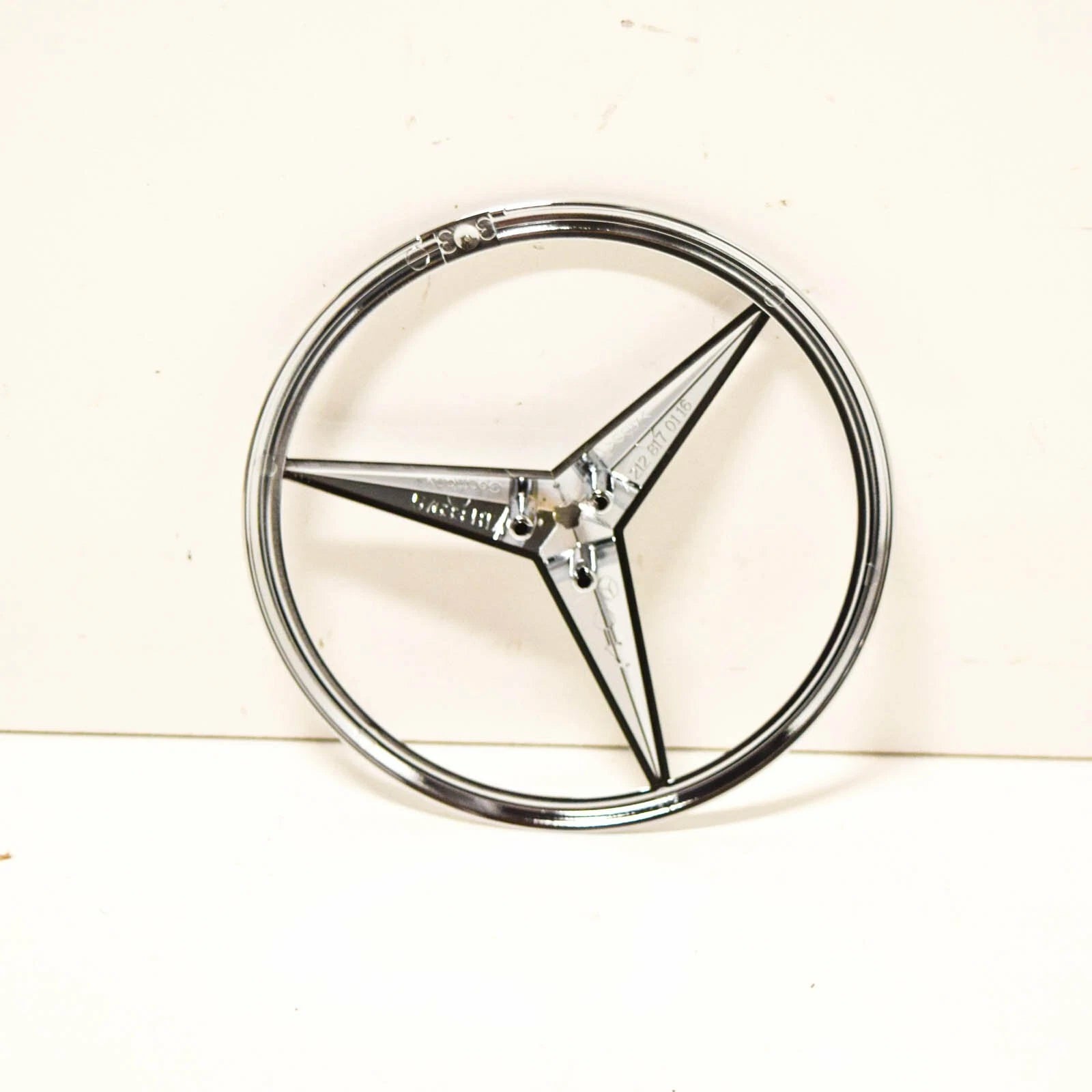 NEW MERCEDES-BENZ E-CLASS W212 BOOTLID BADGE A2128170116 ORIGINAL