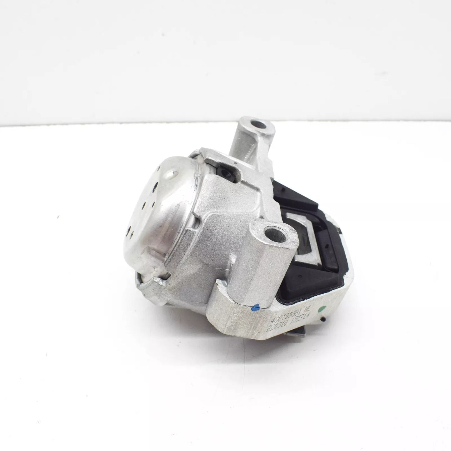 NEW AUDI A6 C7 LEFT ENGINE MOUNT 4G0199381ML ORIGINAL