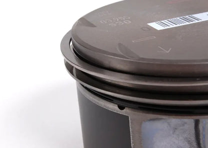 NEW BMW X3 E83 PISTON 7506222 11257506222 ORIGINAL