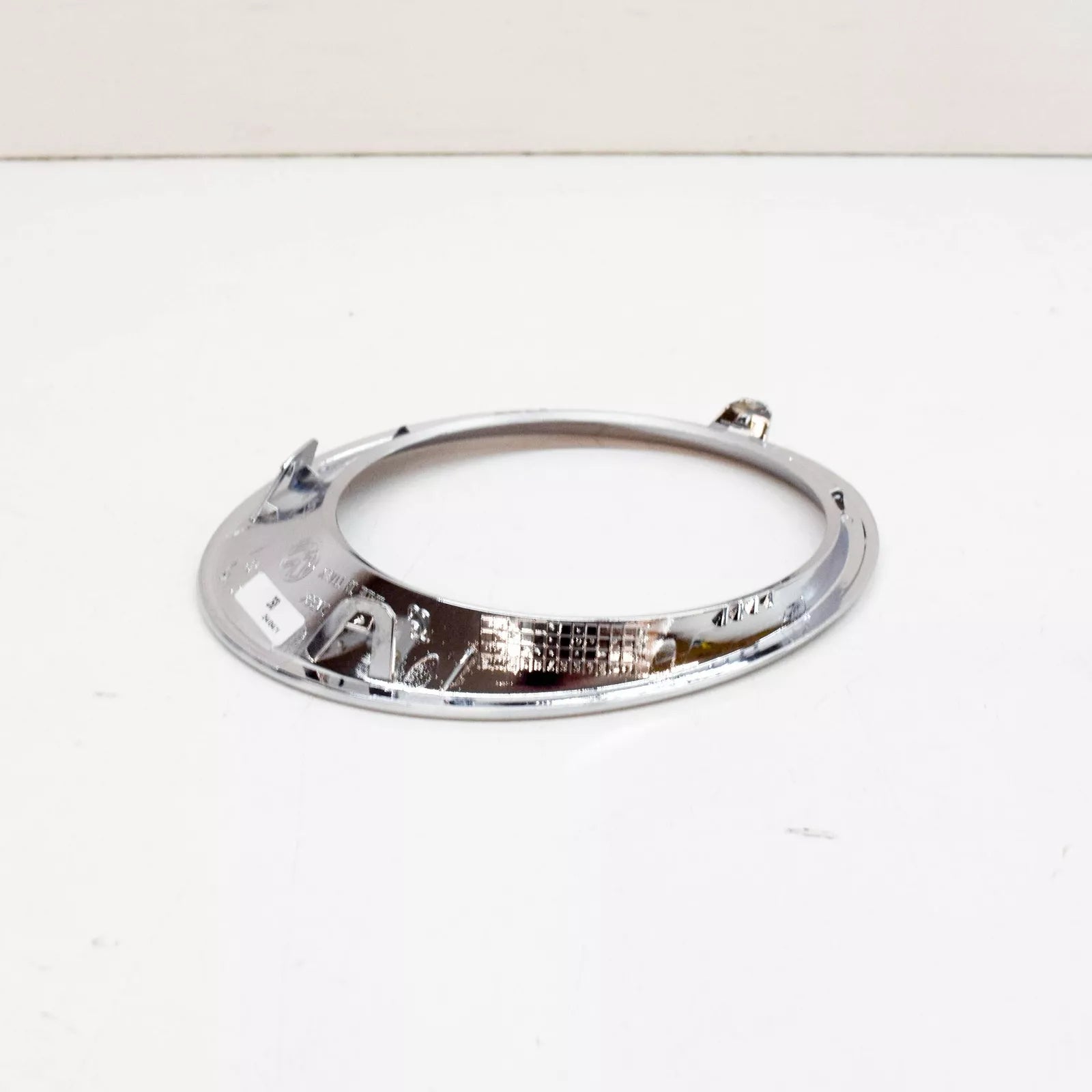 NEW VW UP! FRONT RIGHT FOG LIGHT SURROUND RING TRIM 1S0853400A2ZZ