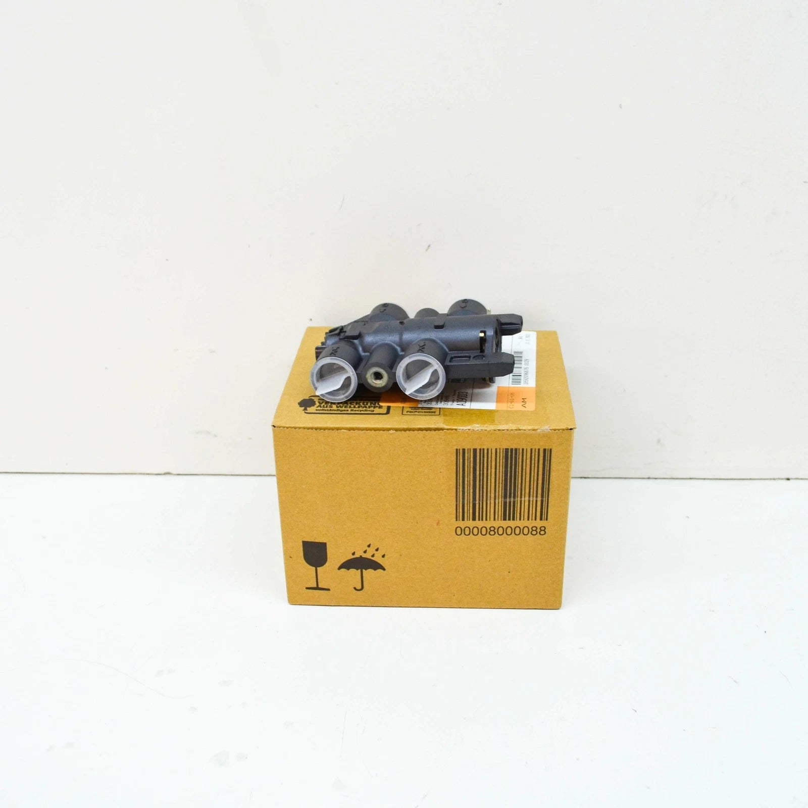 NEW BMW 2 ACTIVE TOURER F45 THERMOSTAT 17228481575 ORIGINAL