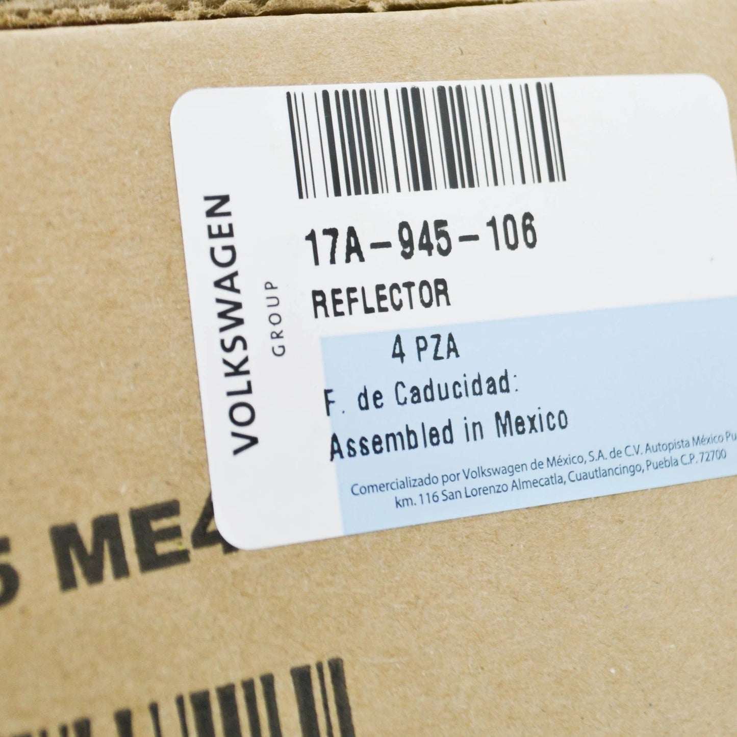 NEW VOLKSWAGEN JETTA MK7 REAR RIGHT BUMPER REFLECTOR 17A945106