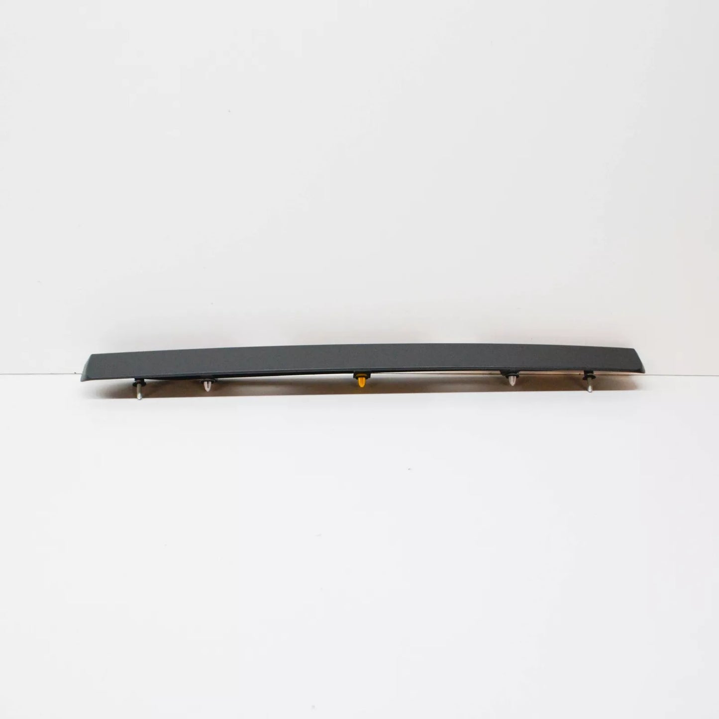 NEW MB SPRINTER 906 REAR LICENSE PLATE LAMP HANDLE TRIM A90674009009B51