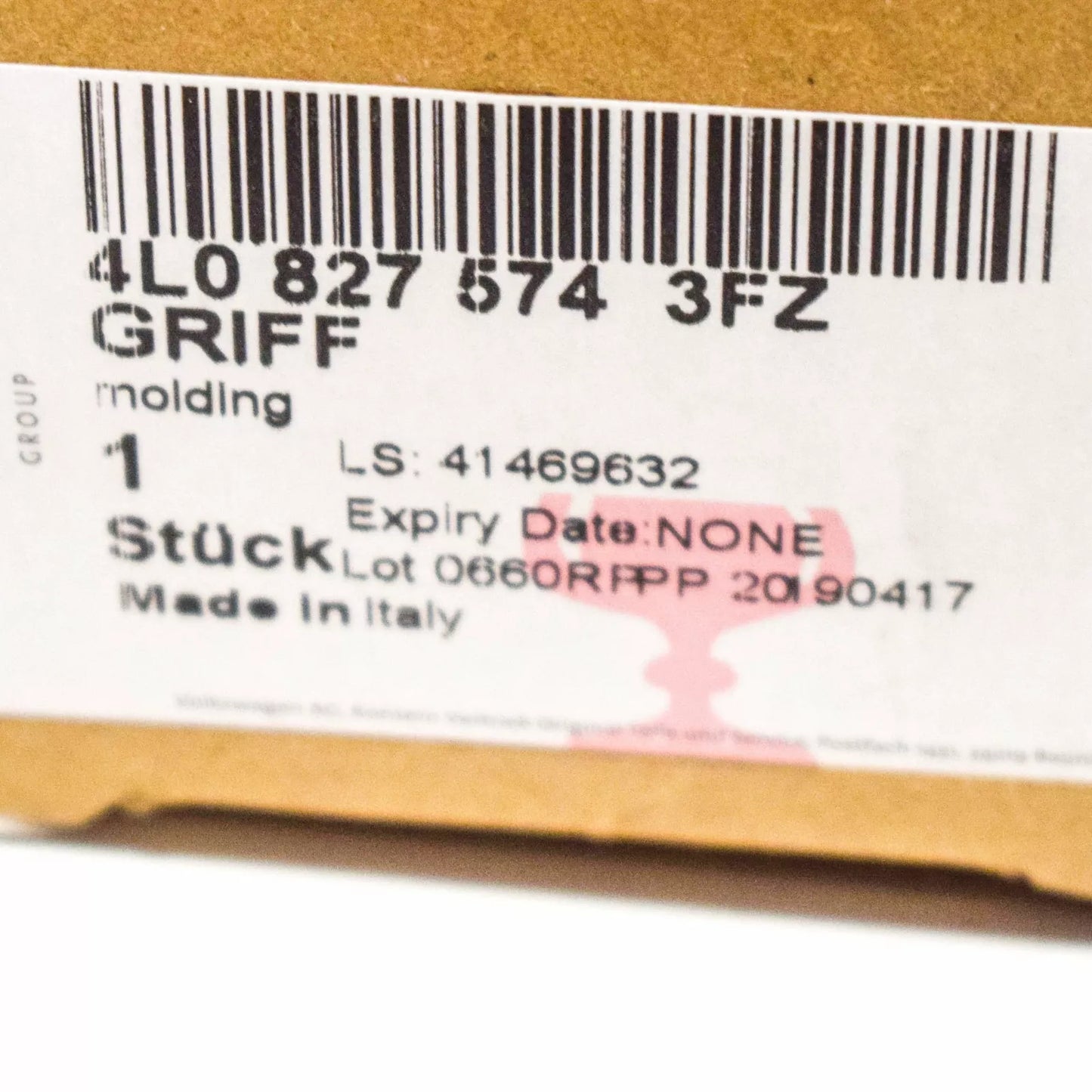 NEW AUDI A3 S3 8P LICENSE NUMBER PLATE TAILGATE GRIP HANDLE 4L08275743FZ