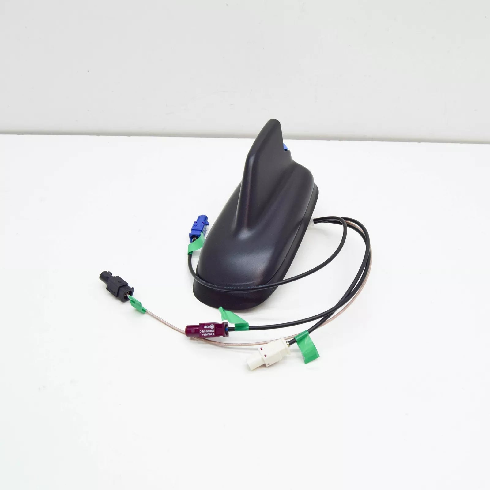 NEW VOLKSWAGEN TIGUAN MK1 ROOF ANTENNA AERIAL BASE 1K0035501H ORIGINAL