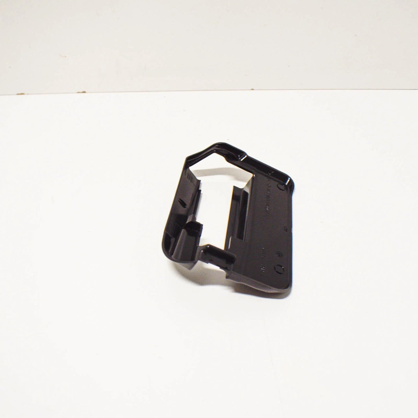 NEW MB S W221 SEAT FRONT RIGHT INSIDE TRACK COVER A22191904209051 ORIGINAL