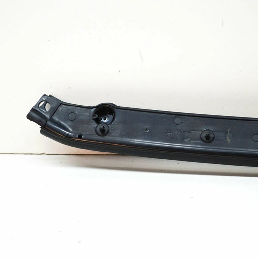 NEW AUDI A6 S6 C8 FRONT BUMPER CENTER RUBBER SEAL 4K0823125 ORIGINAL