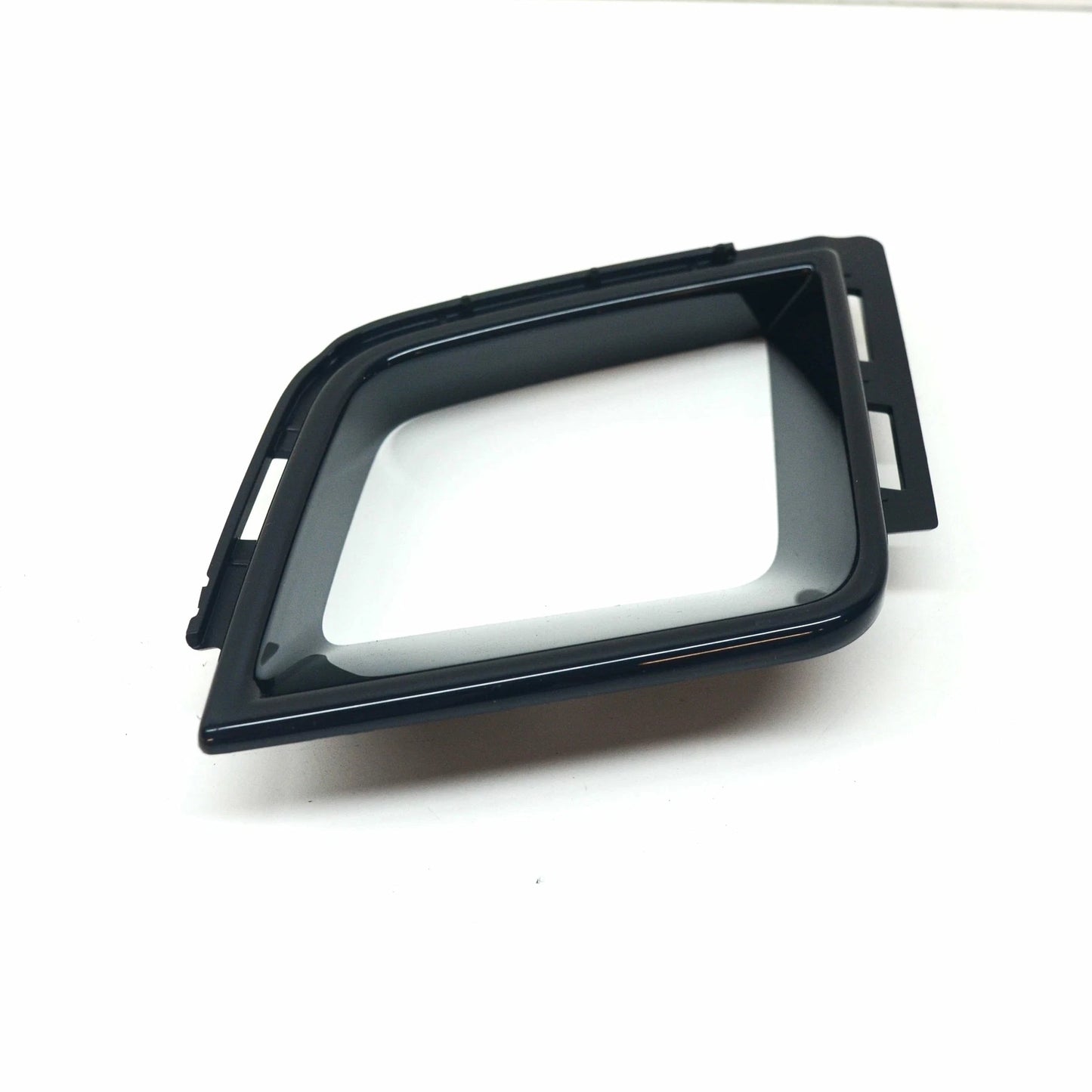 NEW BMW 7 G11 G12 M FRONT RIGHT BRAKE COOLING AIR DUCT TRIM 31336775582 ORIGINAL