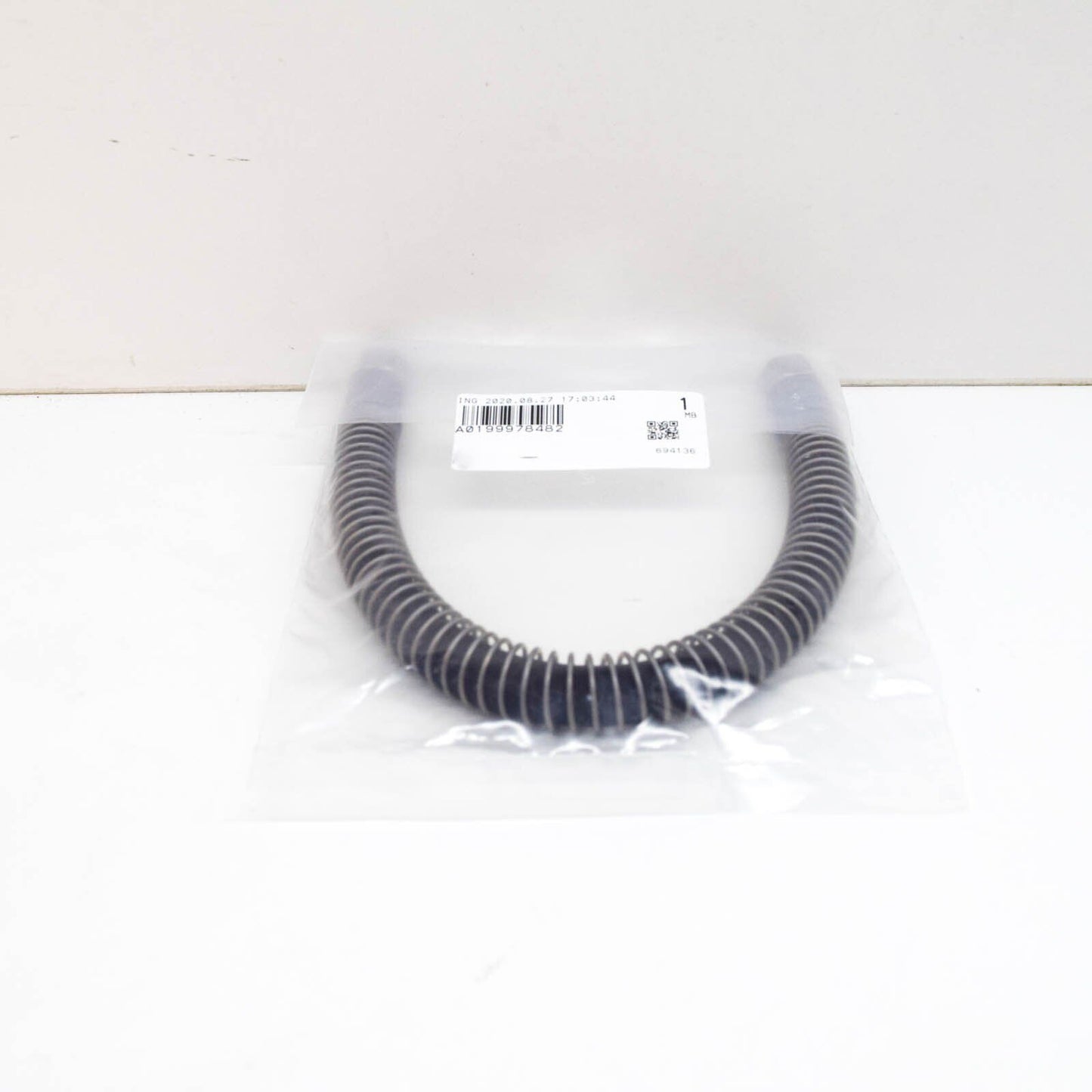NEW MB E W210 TRANSMISSION TO OIL COOLER LEFT HOSE A0199978482 ORIGINAL