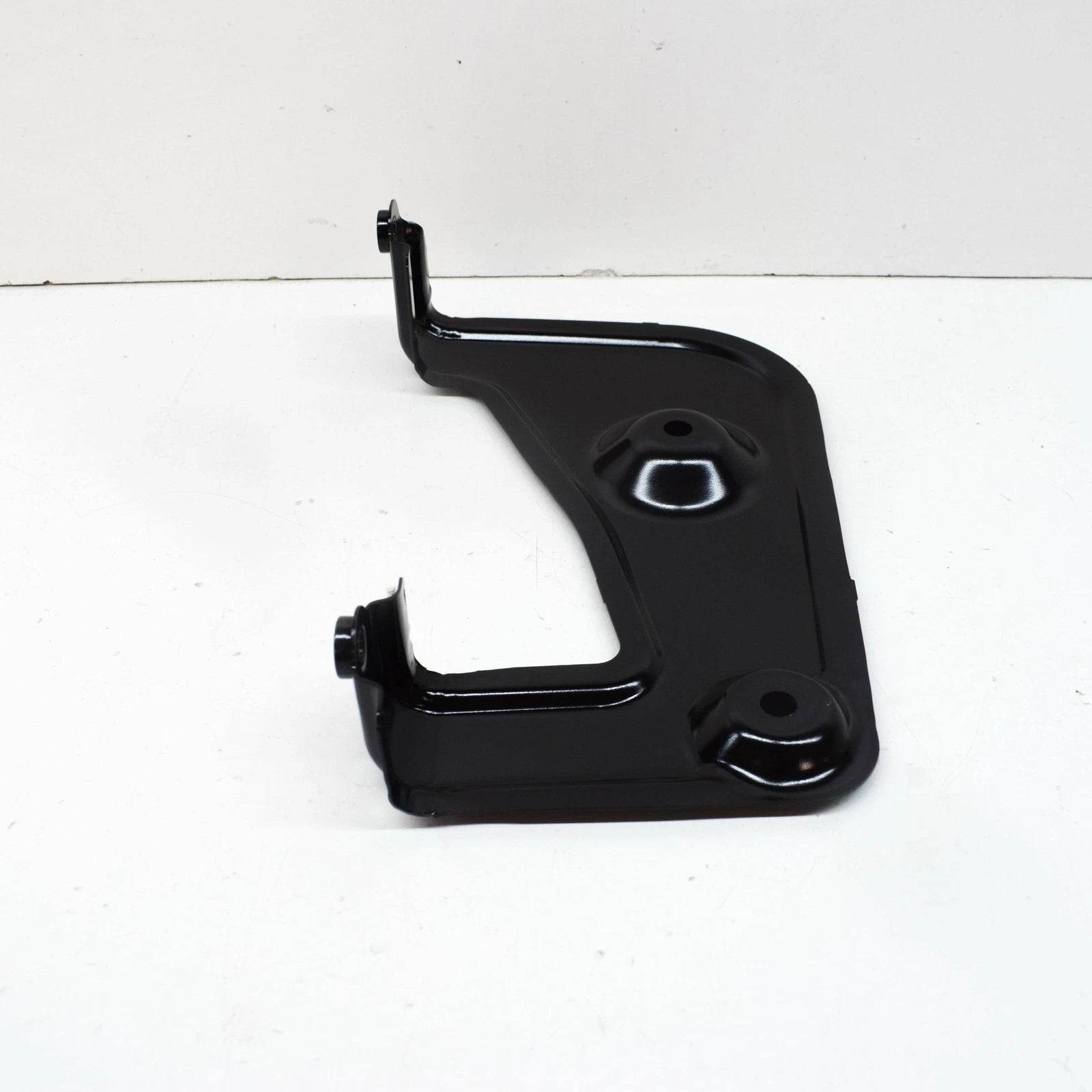 NEW BMW X5 G05 FRONT RIGHT FENDER HOLDER BRACKET 41007492370 ORIGINAL