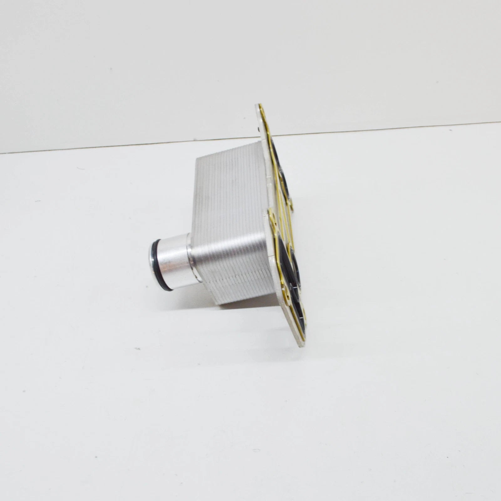 NEW BMW 3 E90 HEAT EXCHANGER 11428512435 8512435 ORIGINAL