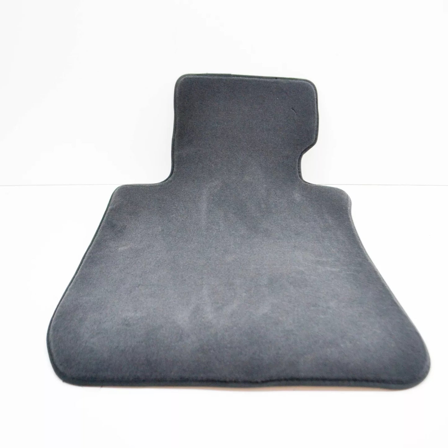 NEW BMW 3 E90 FRONT LEFT FLOOR MAT 7265480 51477265480 ORIGINAL