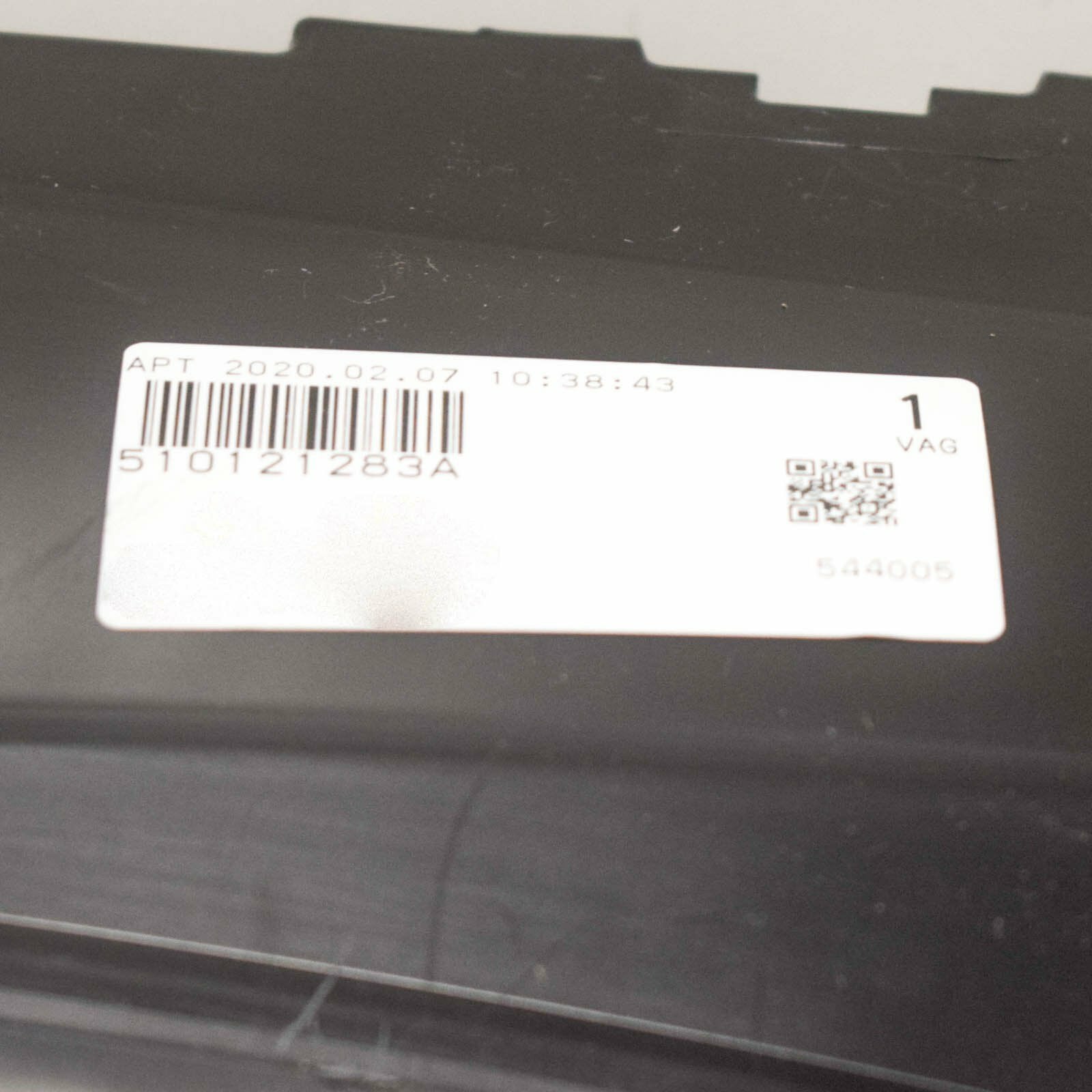 NEW VOLKSWAGEN GOLF SPORSTVAN MK7 LEFT RADIATOR AIR GUIDE 510121283A ORIGINAL